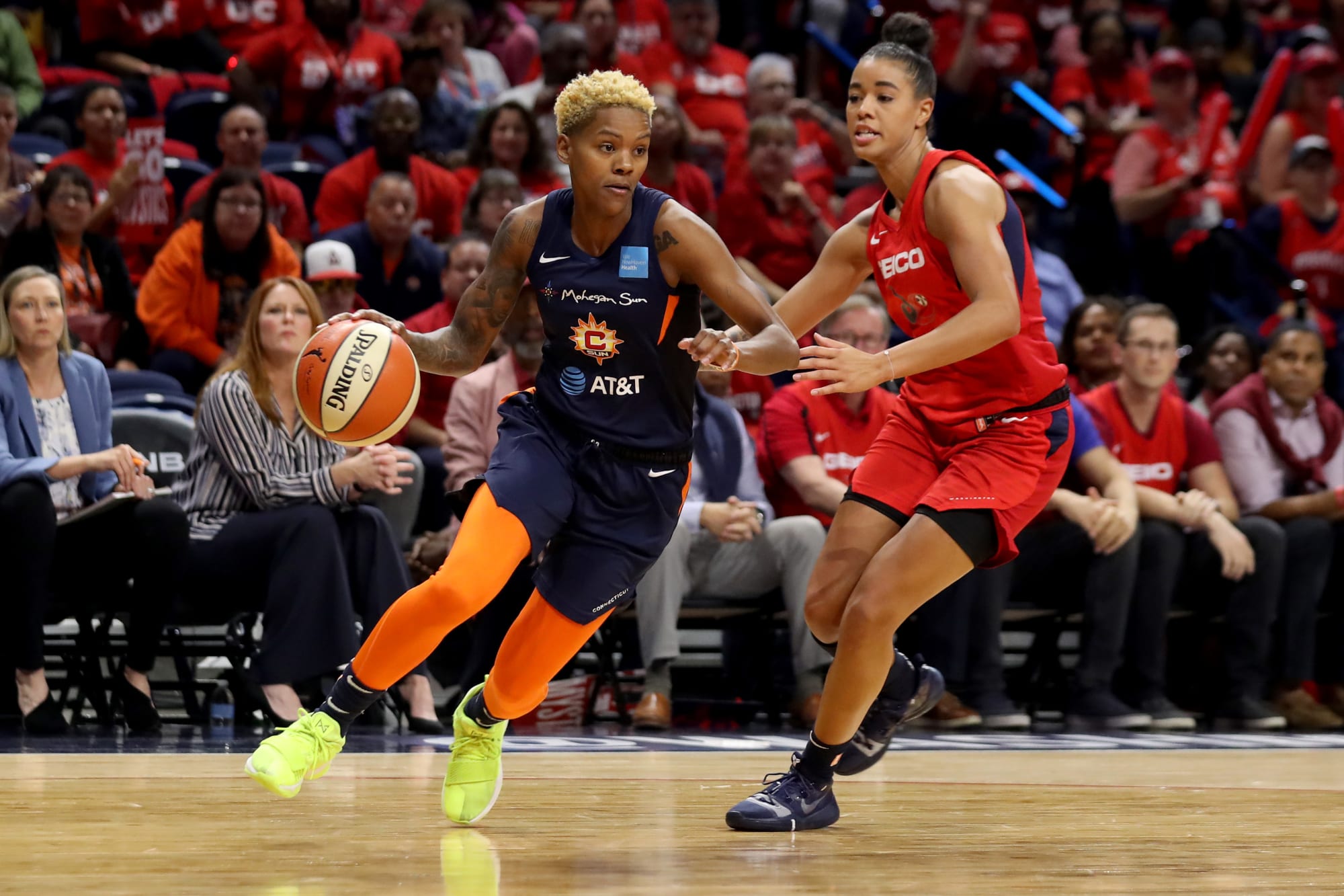 WNBA hoopers begin arriving in Florida for 2020 season (social reaction) .
