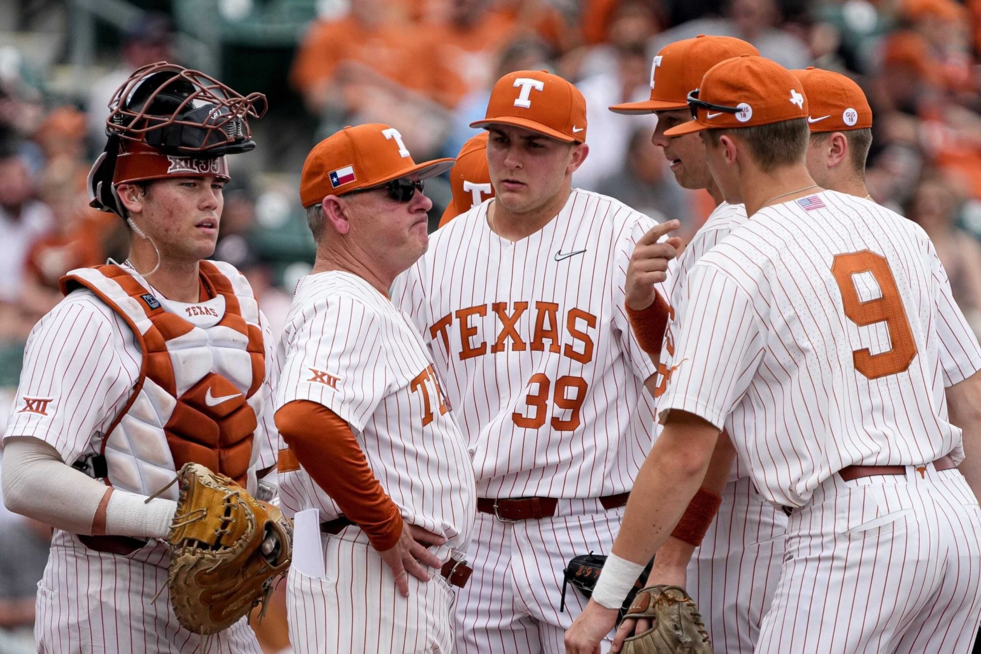 Texas baseball to face Stanford in winner-take-all supers Game 3