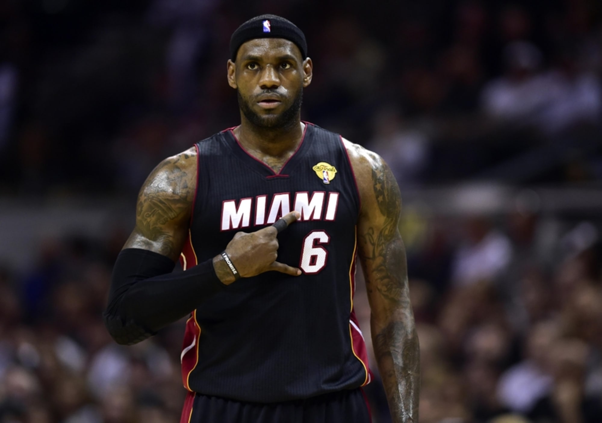 LeBron on fire for Heat, Basketball