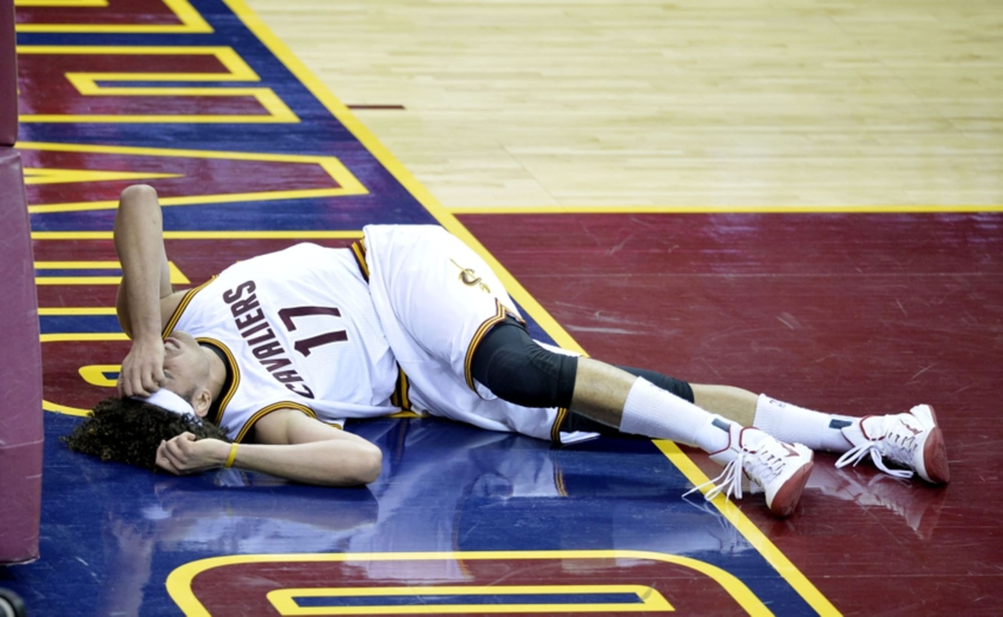 Anderson Varejao, at 30, still gives the Cleveland Cavaliers relentless  energy 