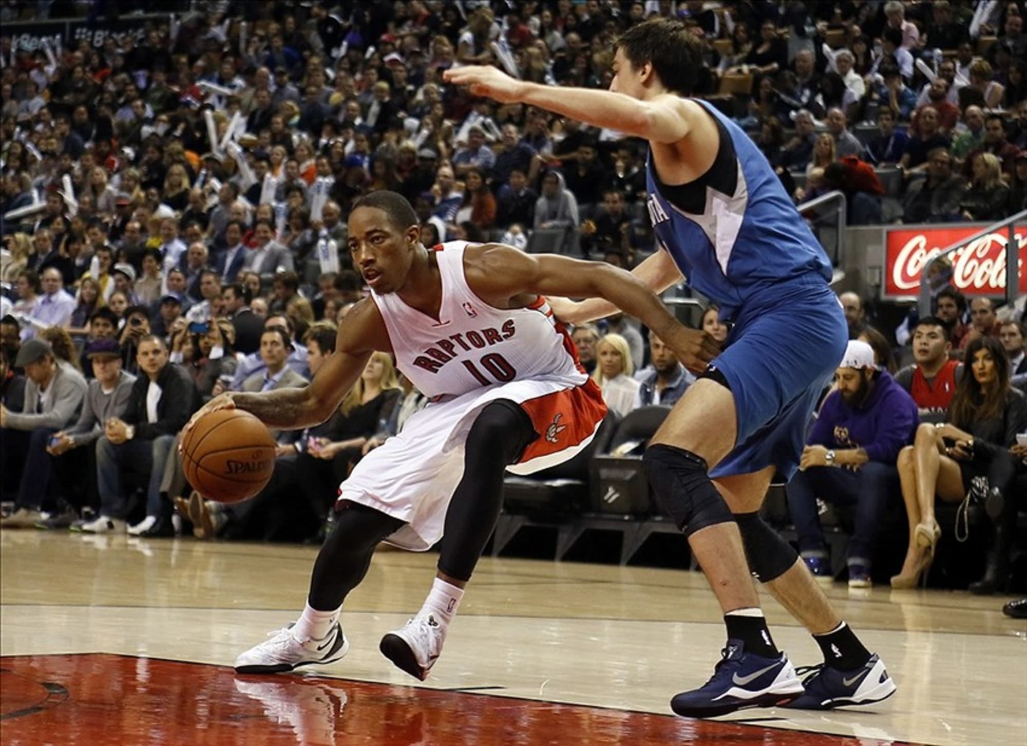 DeRozan gets his shot at Raptors while playing familiar role with