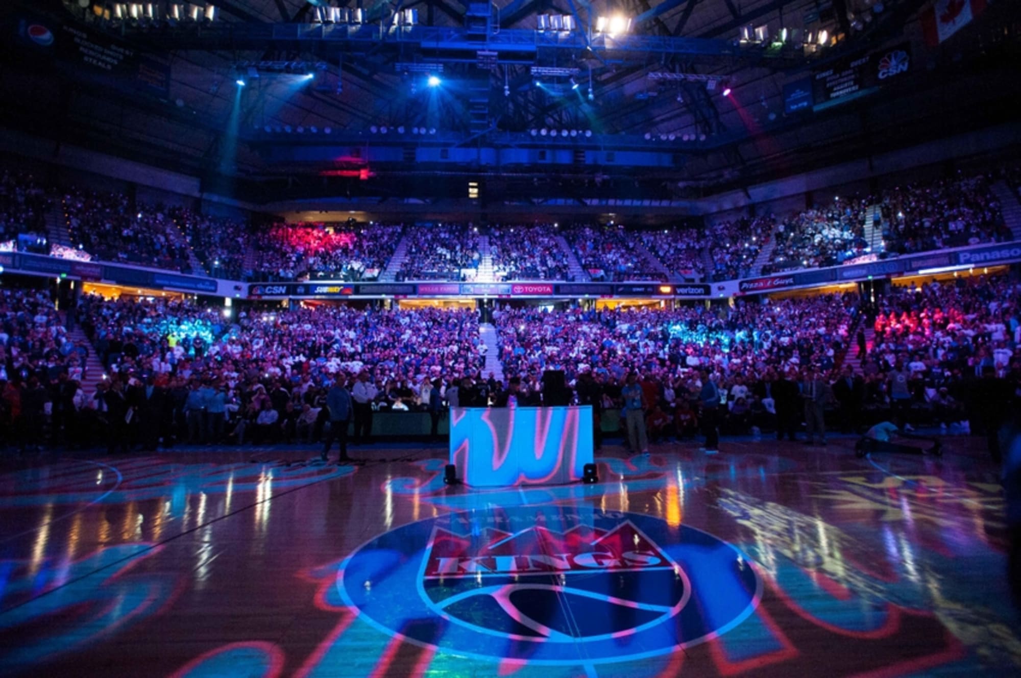 Sacramento Kings tout NBA's first indoor-outdoor arena