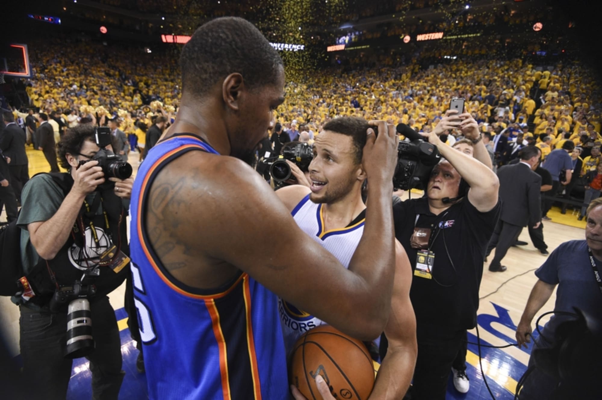 Kevin Durant vs. LeBron James: A debate that could last the entire NBA  season 
