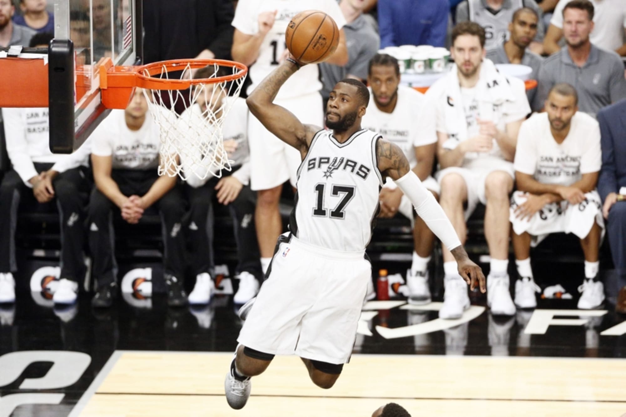 NBA Playoffs: Jonathon Simmons Emerges As Spurs' Silver Lining - Sports  Illustrated