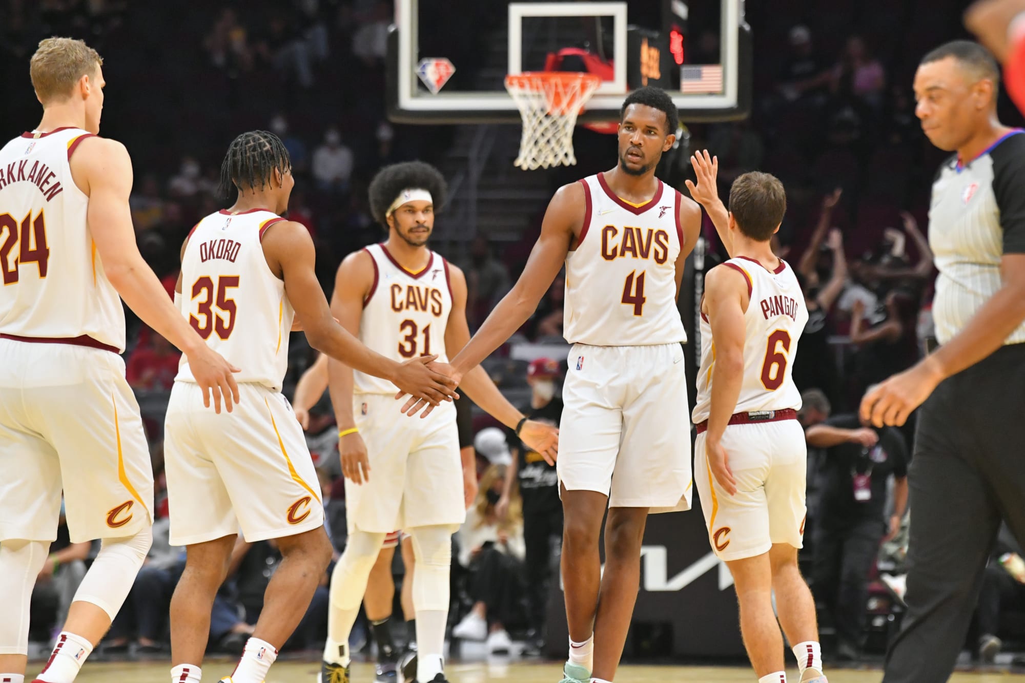 Cleveland Cavaliers on X: New look lineup tonight 👀 #LetEmKnow   / X