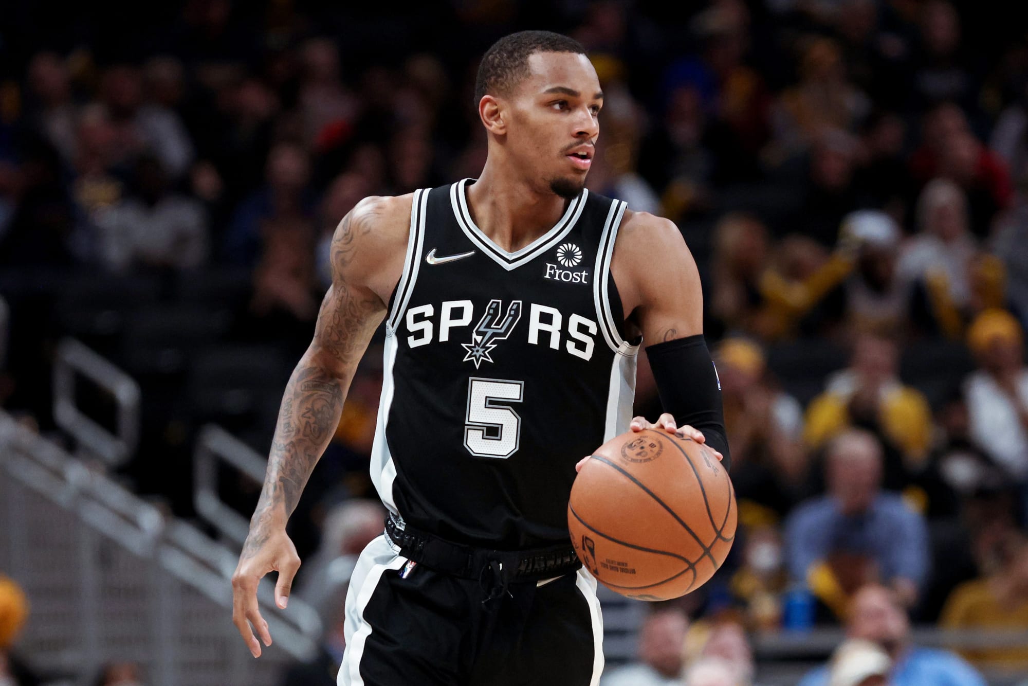 Spurs setback: lose point guard Dejounte Murray to torn ACL - ESPN