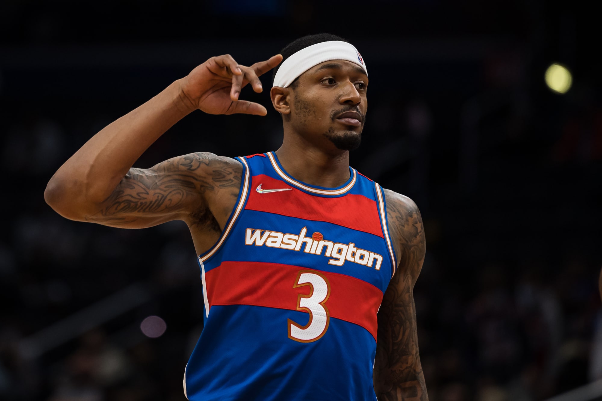 Lakers' Anthony Davis lights up Wizards as Bradley Beal exits early - The  Washington Post