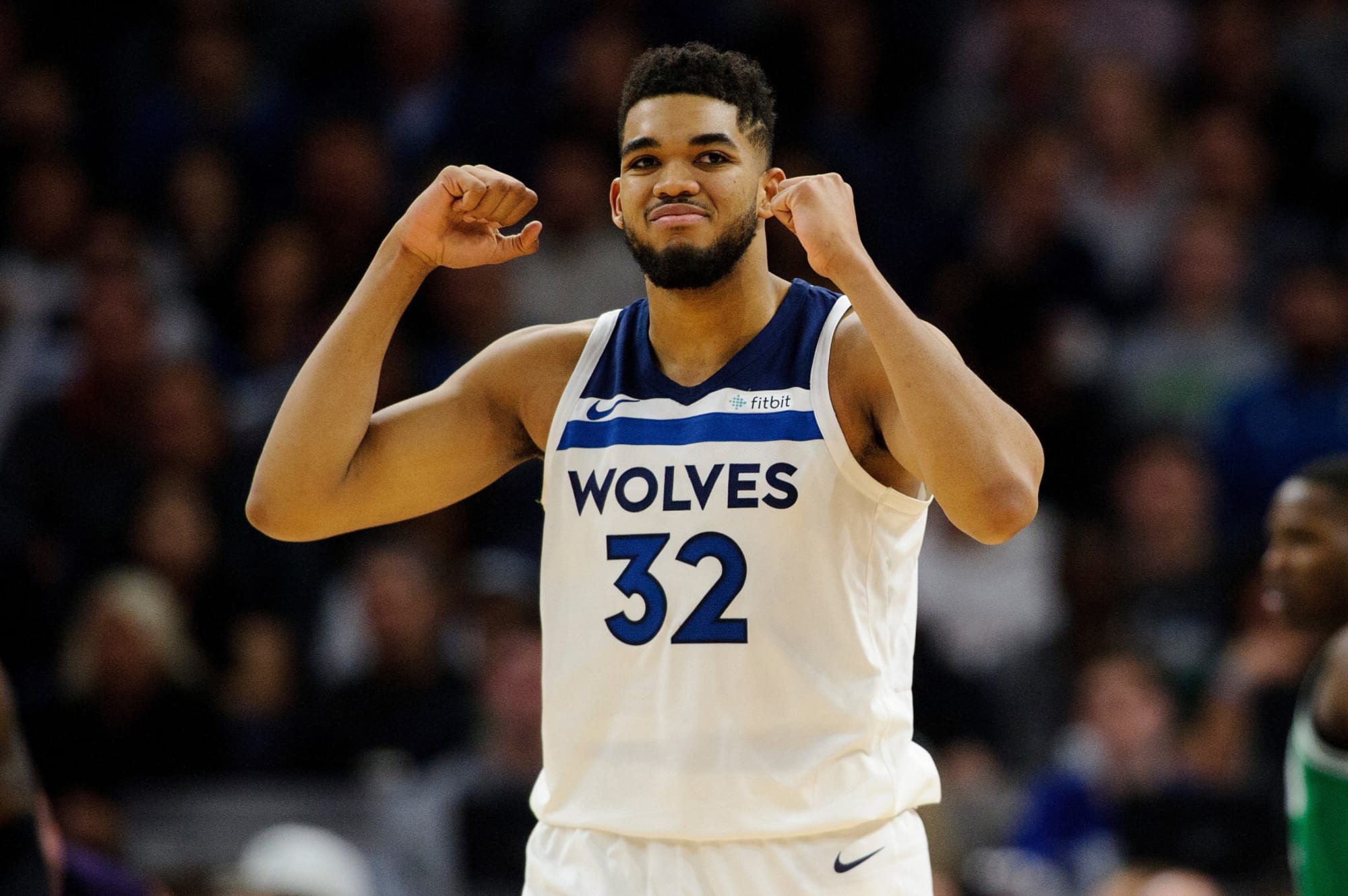 Timberwolves' Karl-Anthony Towns puts on a show, Lakers