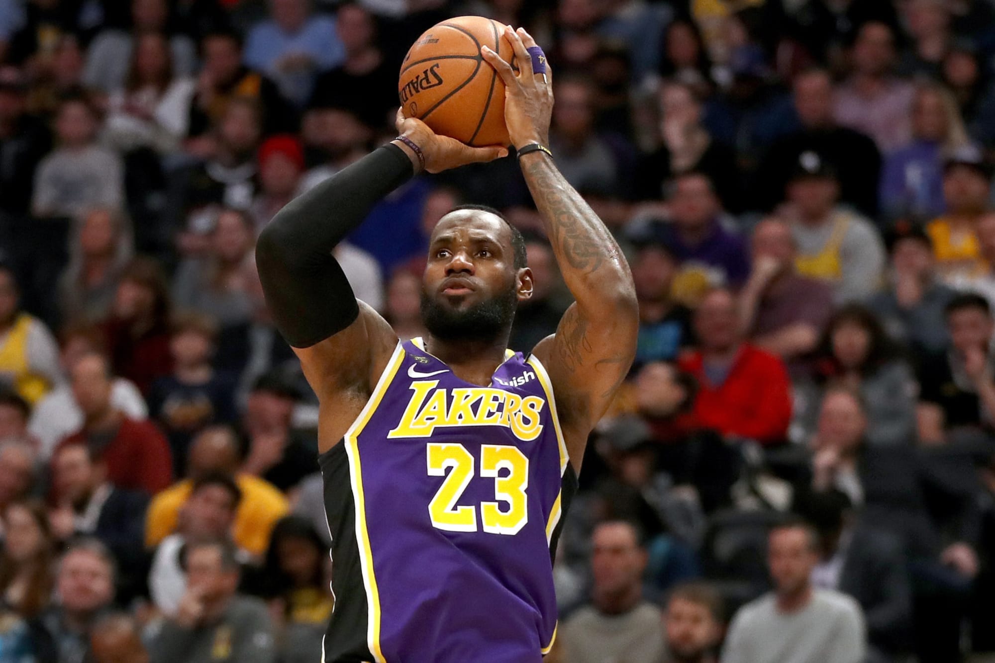 Los Angeles Lakers: Is LeBron's jump 
