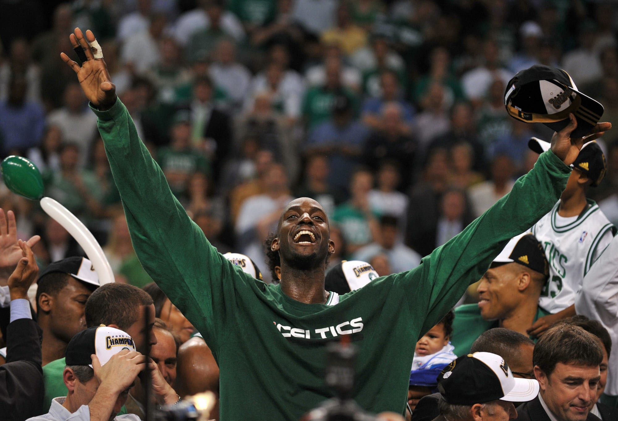 WATCH: Should the Boston Celtics retire Kevin Garnett's number?