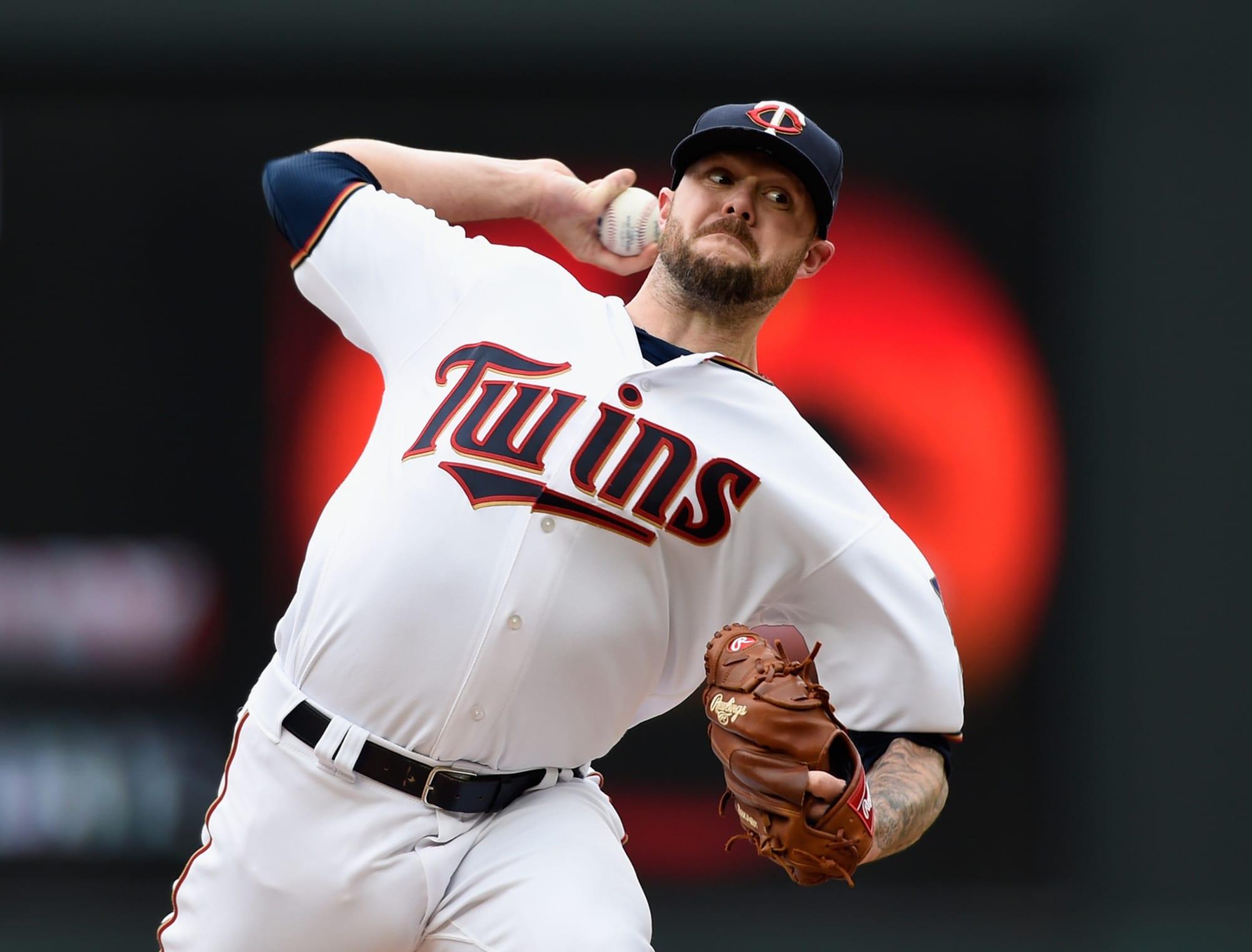 Astros acquire reliever Ryan Pressly from Twins