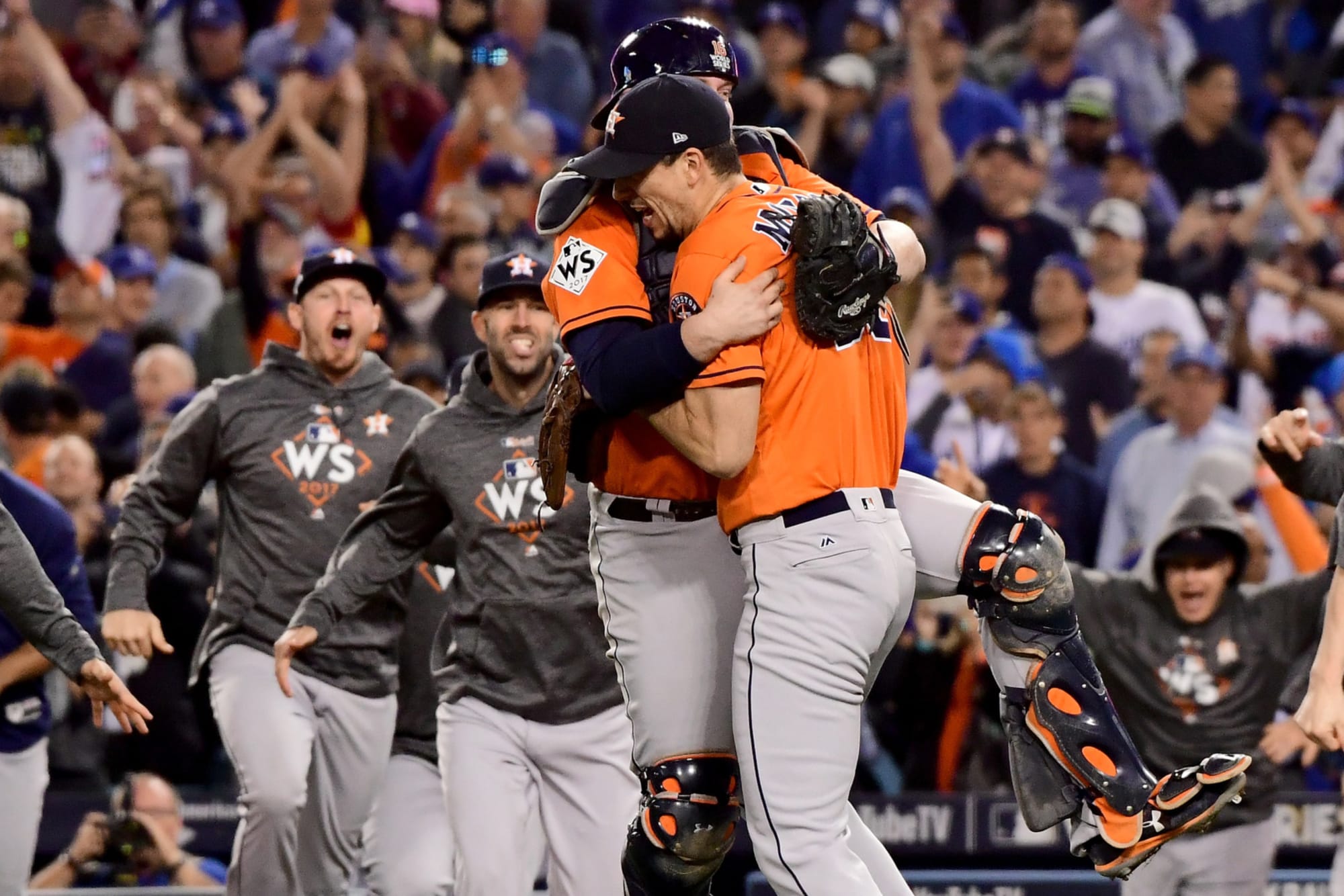 Houston Astros: World Series hero Charlie Morton signs with Tampa Bay