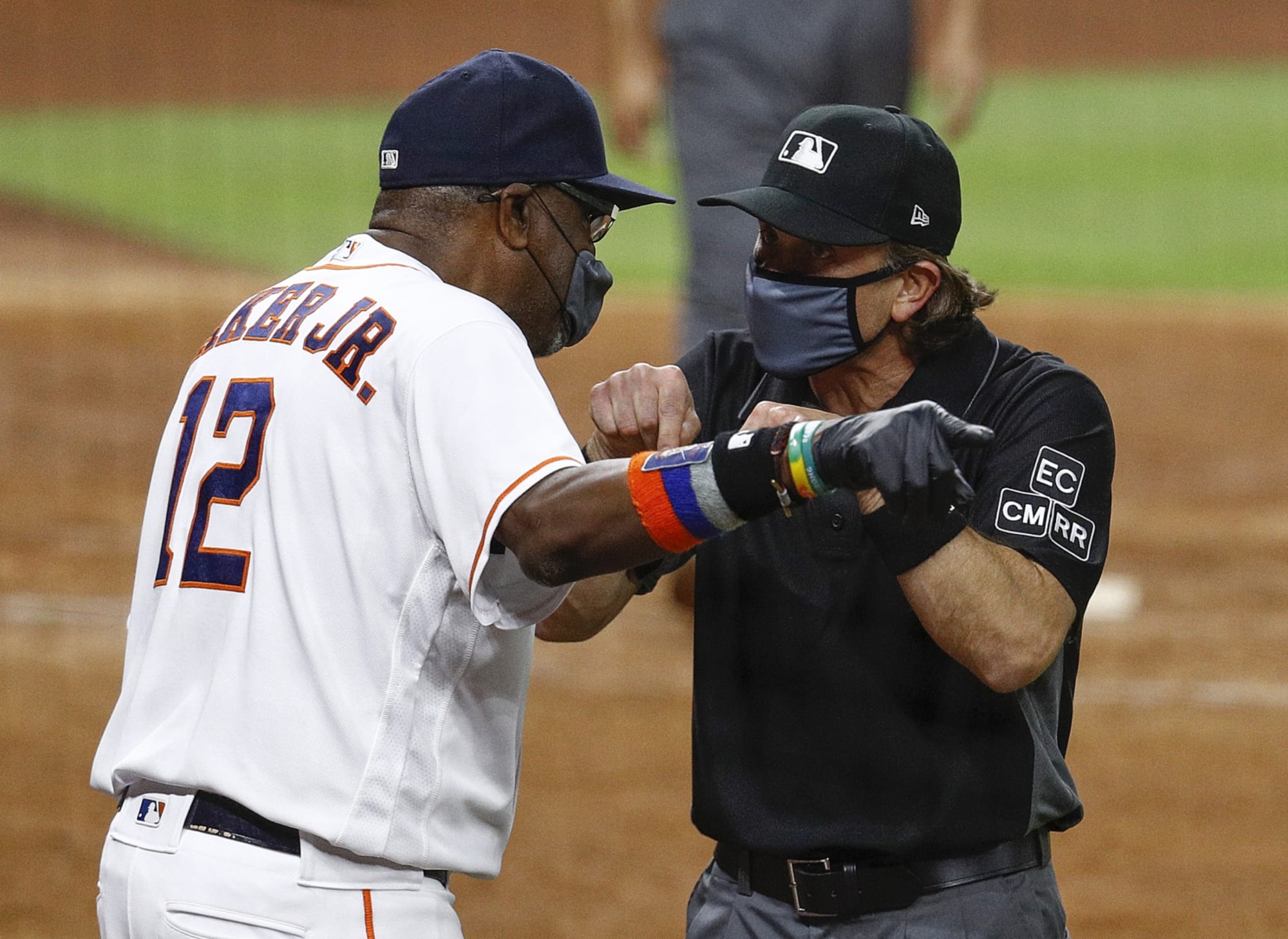 Houston Astros: Dusty Baker shouldn't have been fined for bench incident