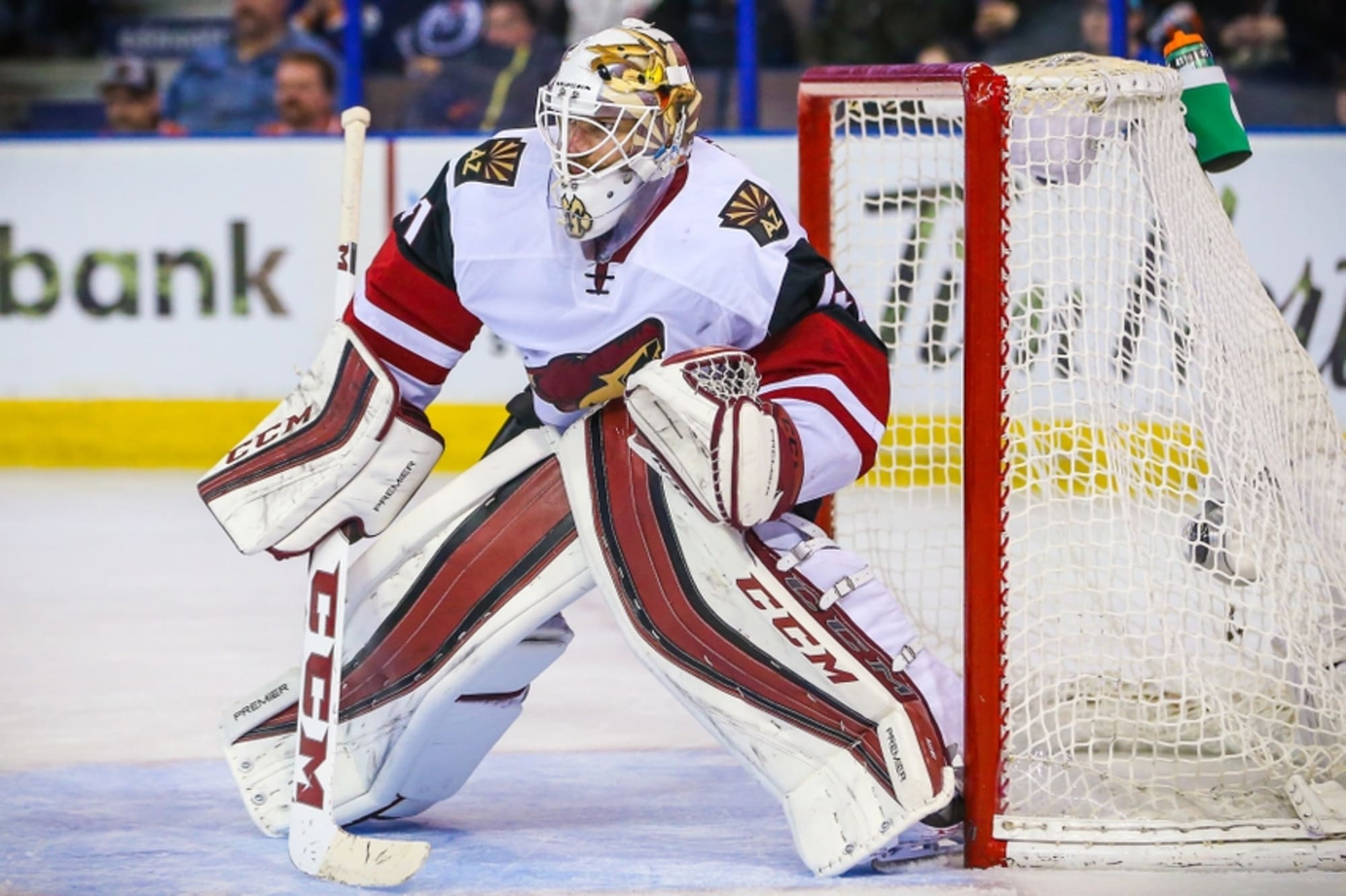 The disaster that is Coyotes goalie Mike Smith