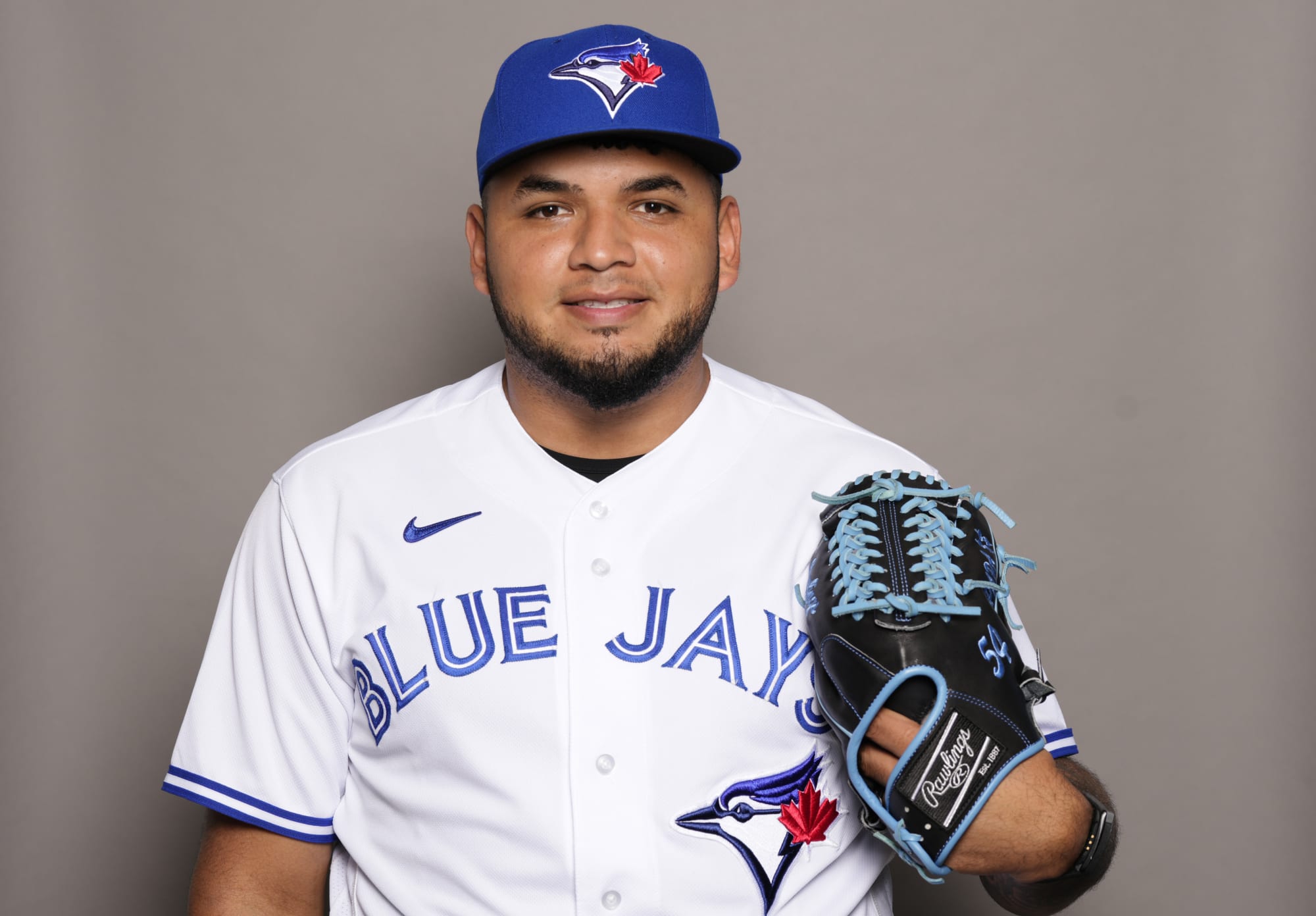 Blue Jays: Bowden Francis gets outrighted; Castillo reportedly promoted