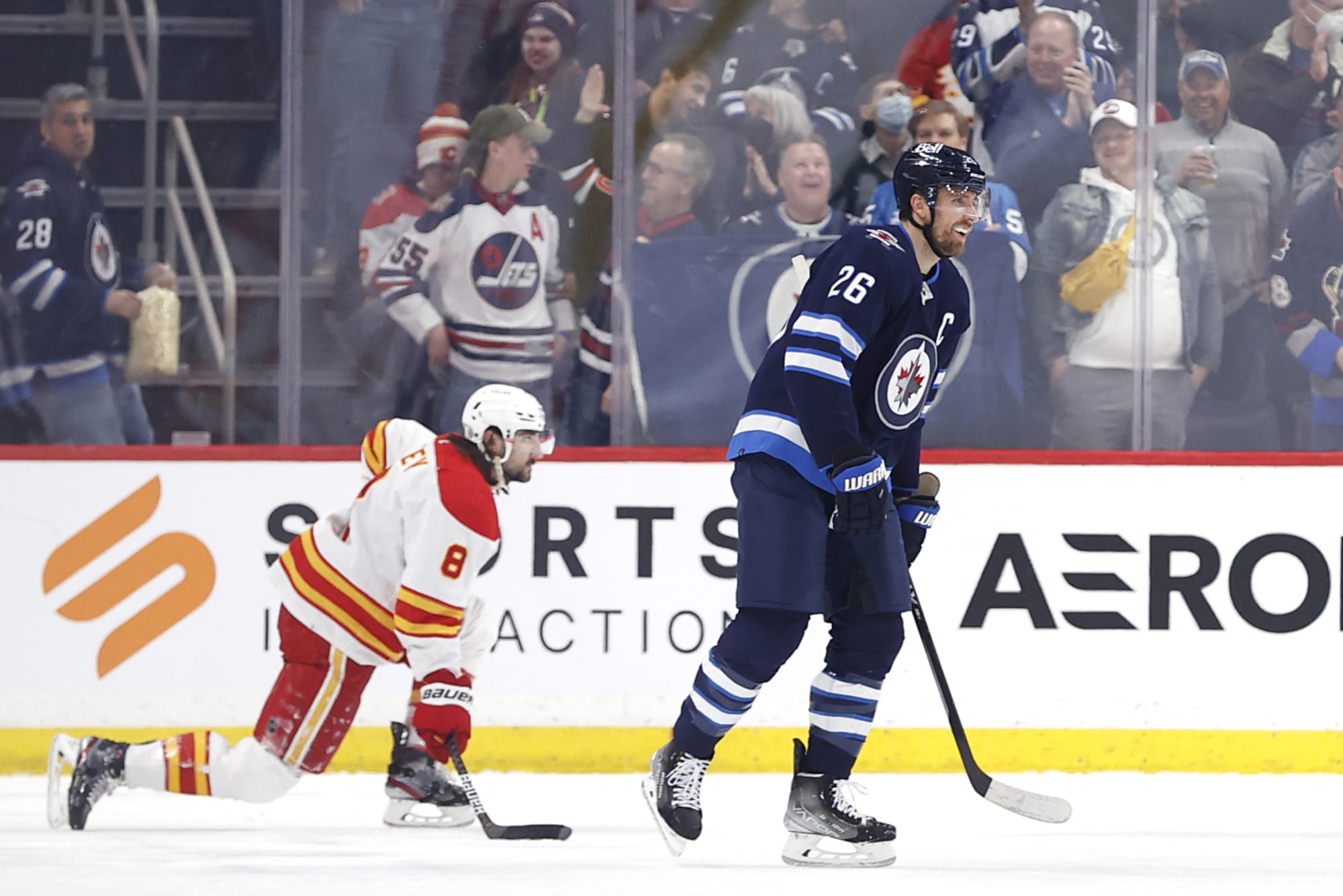 Jets play the Avalanche on 3-game winning streak