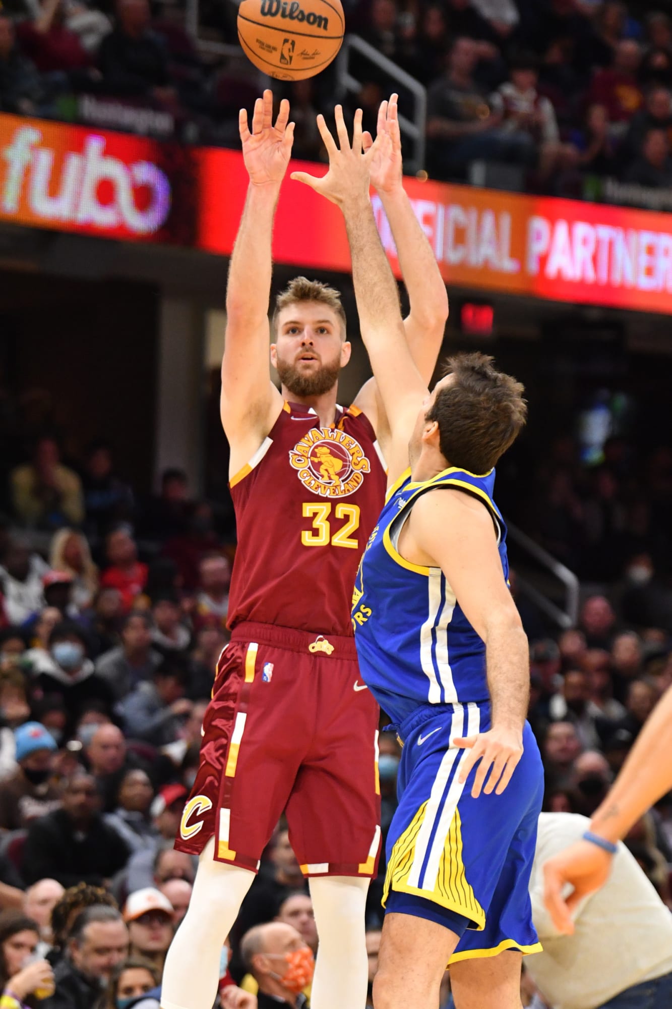 AP source: Cavaliers, Dean Wade agree to three-year contract extension