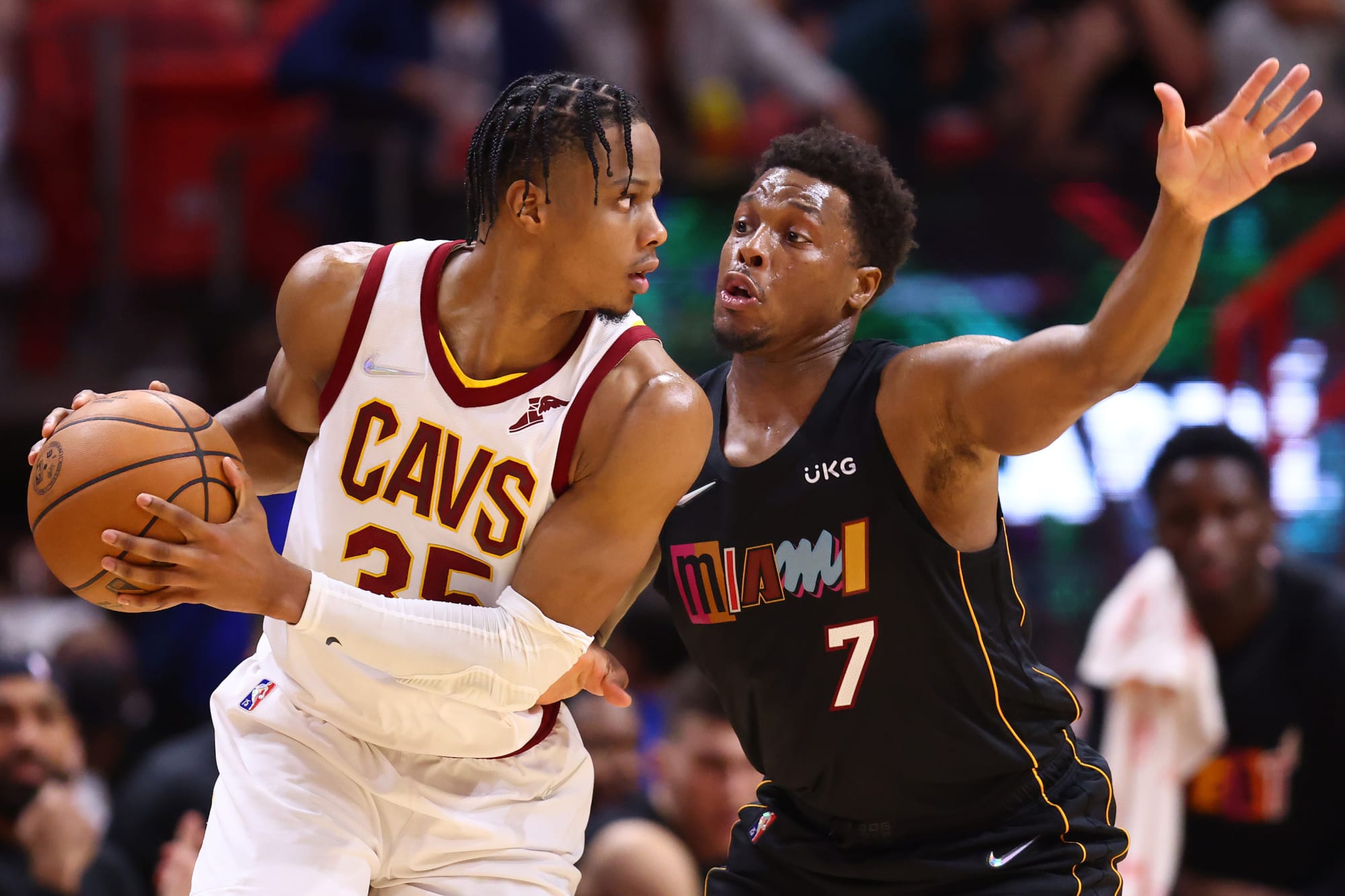 Cleveland Cavaliers held in-person workout with Isaac Okoro, who says it  would be 'awesome' to play with high school rival Collin Sexton 