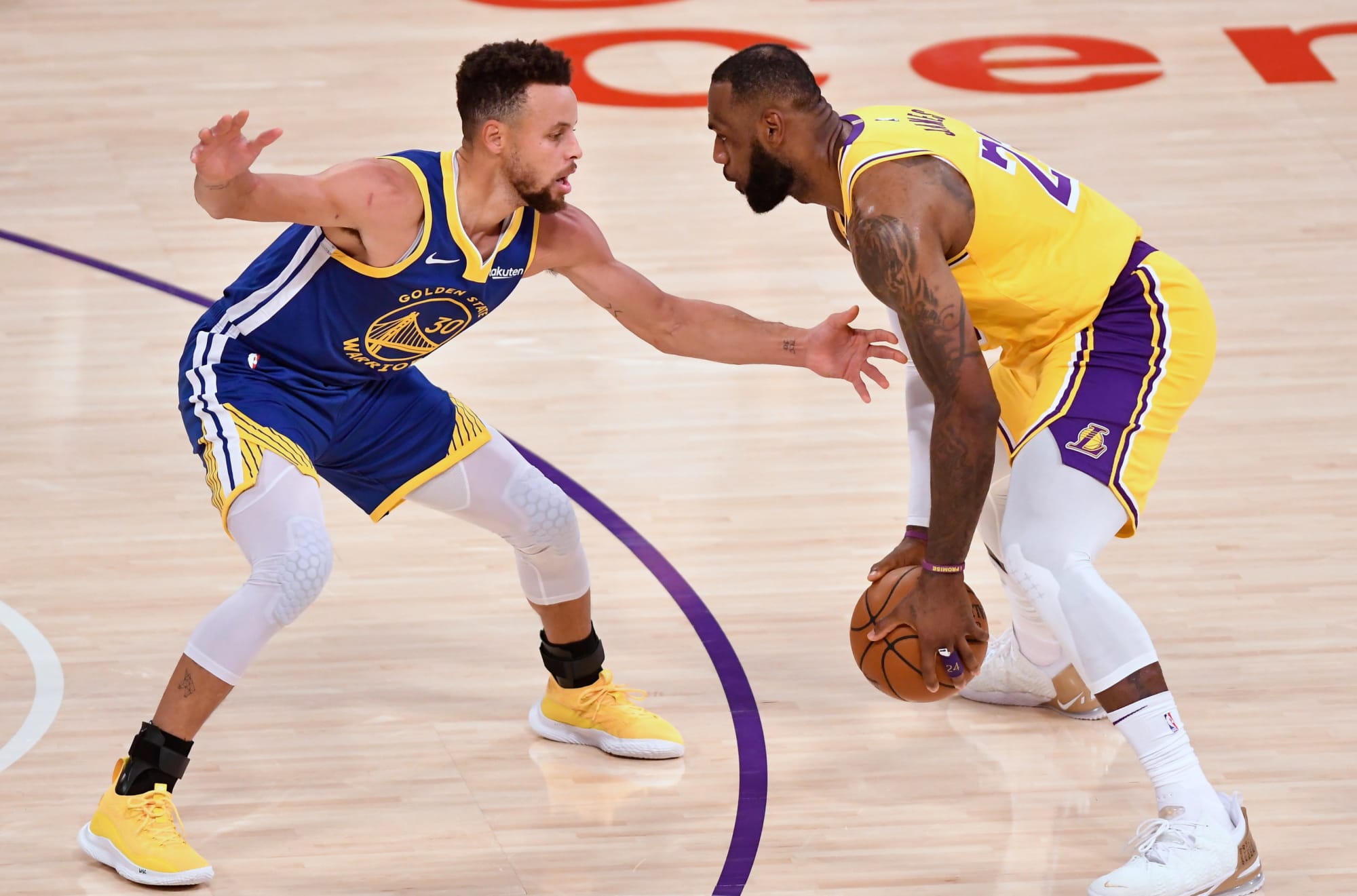 Lakers' Dennis Schroder pays respect to Warriors' Draymond Green