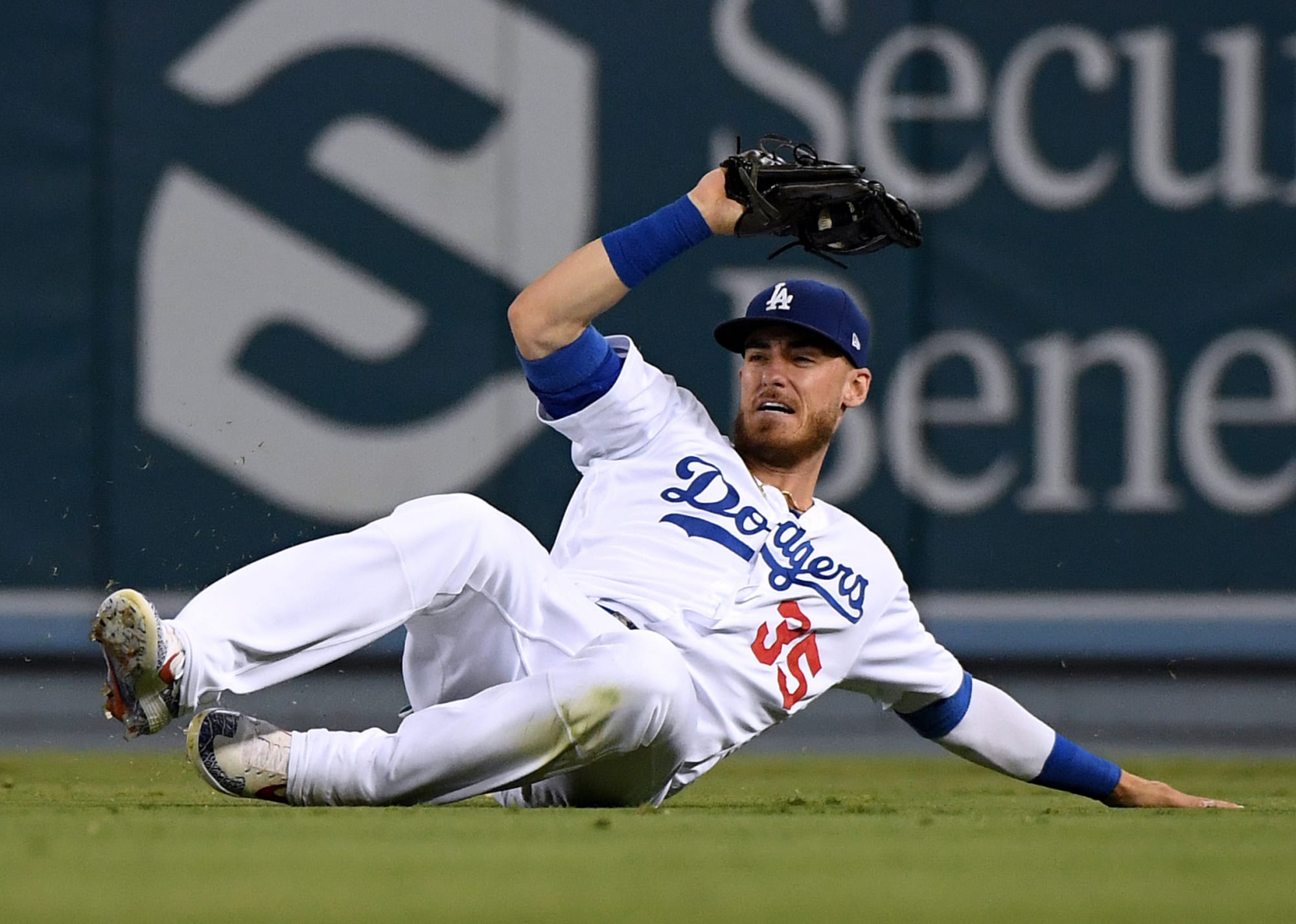 Los Angeles Dodgers look to finish 10-game homestand with 8-2 record