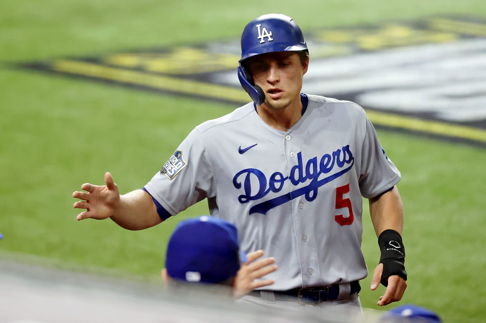 Corey Seager of Los Angeles Dodgers to return for World Series