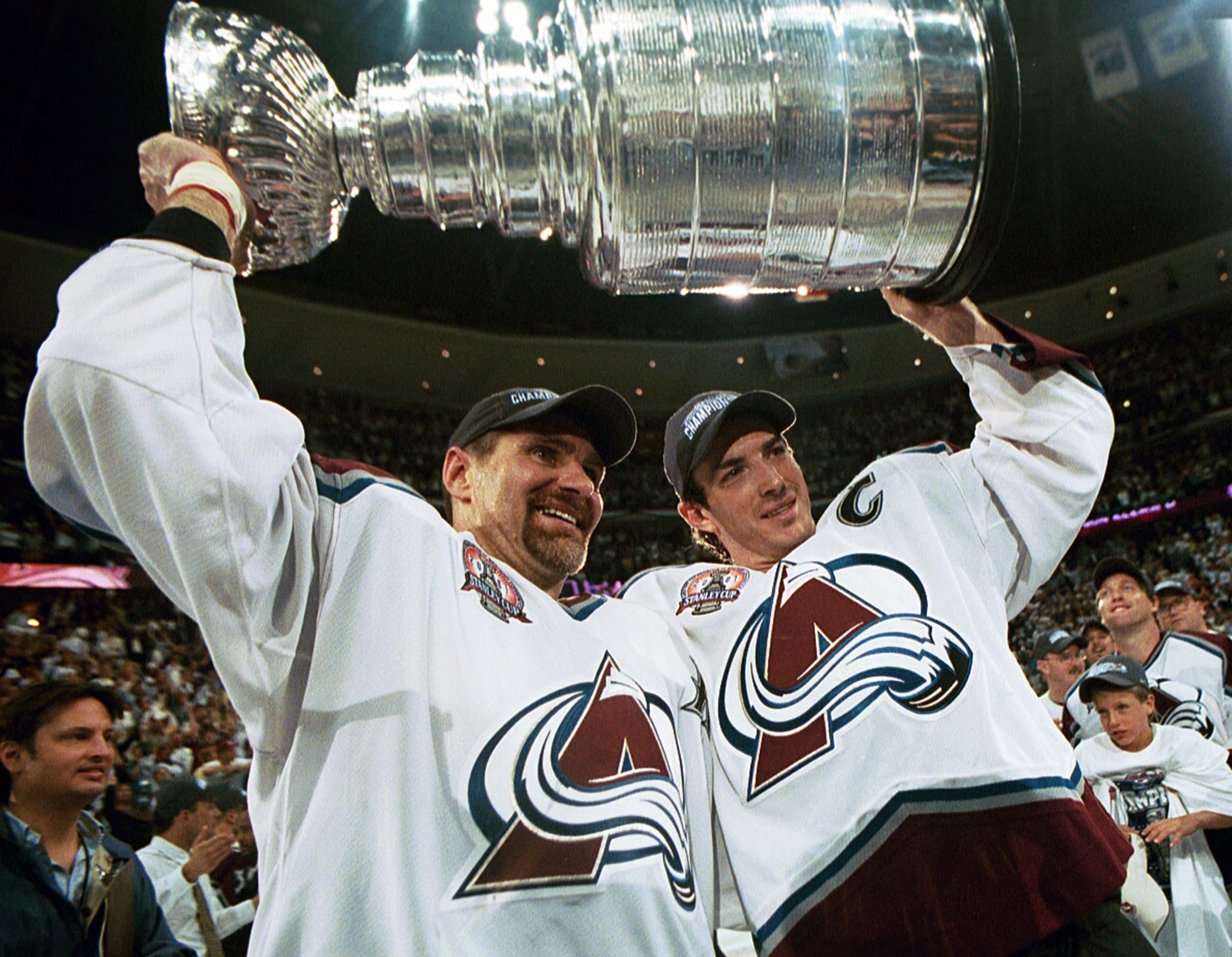 Mission 16W  The 2001 Stanley Cup Story 