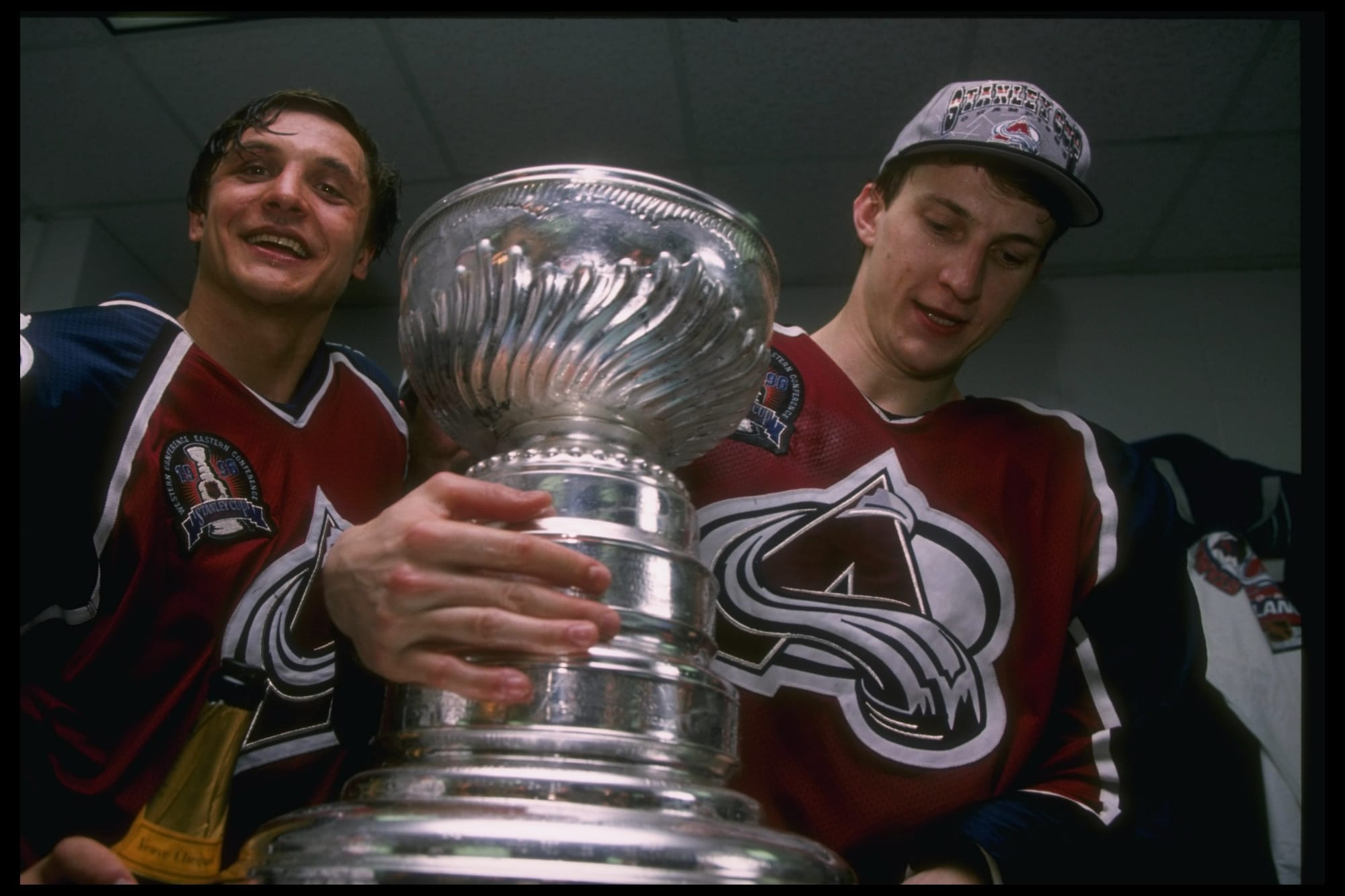 Oral history: How the Avalanche ended the Panthers' Cinderella run to win  the Stanley Cup in their inaugural year in Colorado - The Hockey News