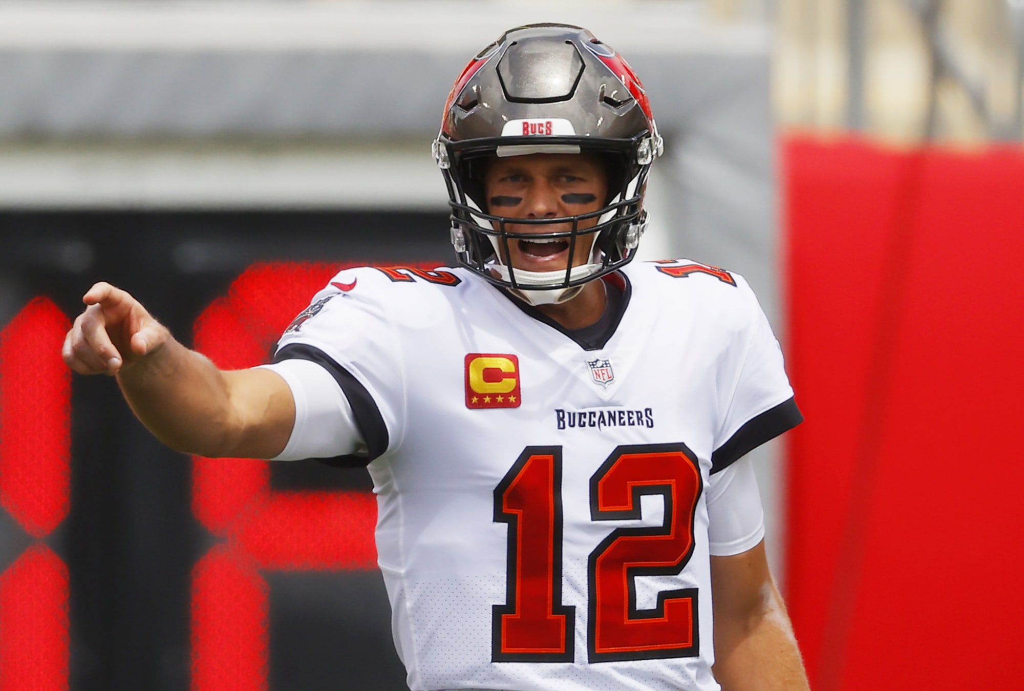 Tampa Bay Buccaneers: Tom Brady rides uneven day to first win