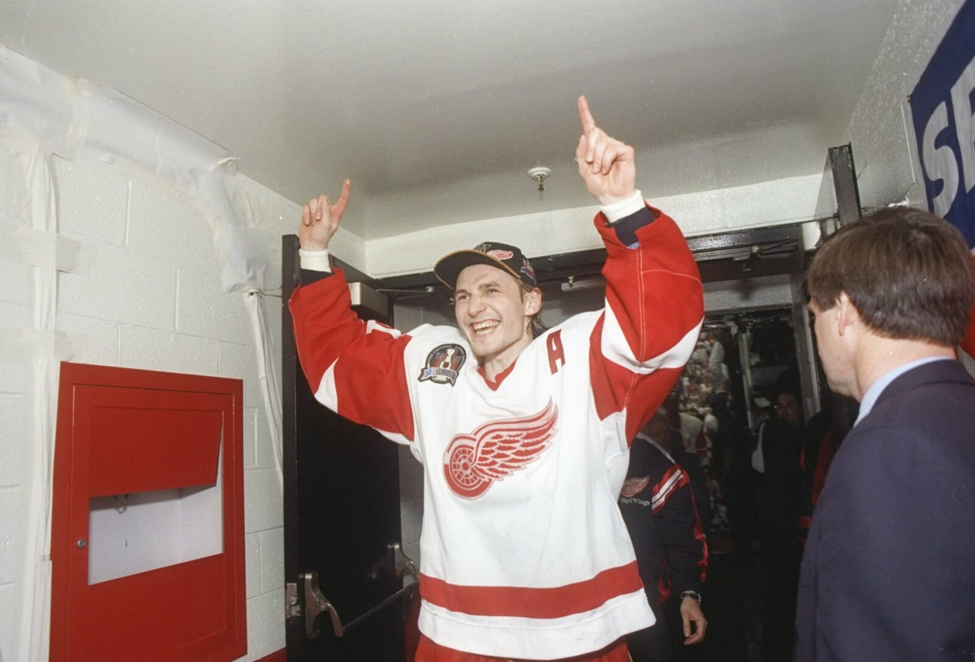 Signed Steve Yzerman Sergei Fedorov Stanley Cup 1995 Detroit Red