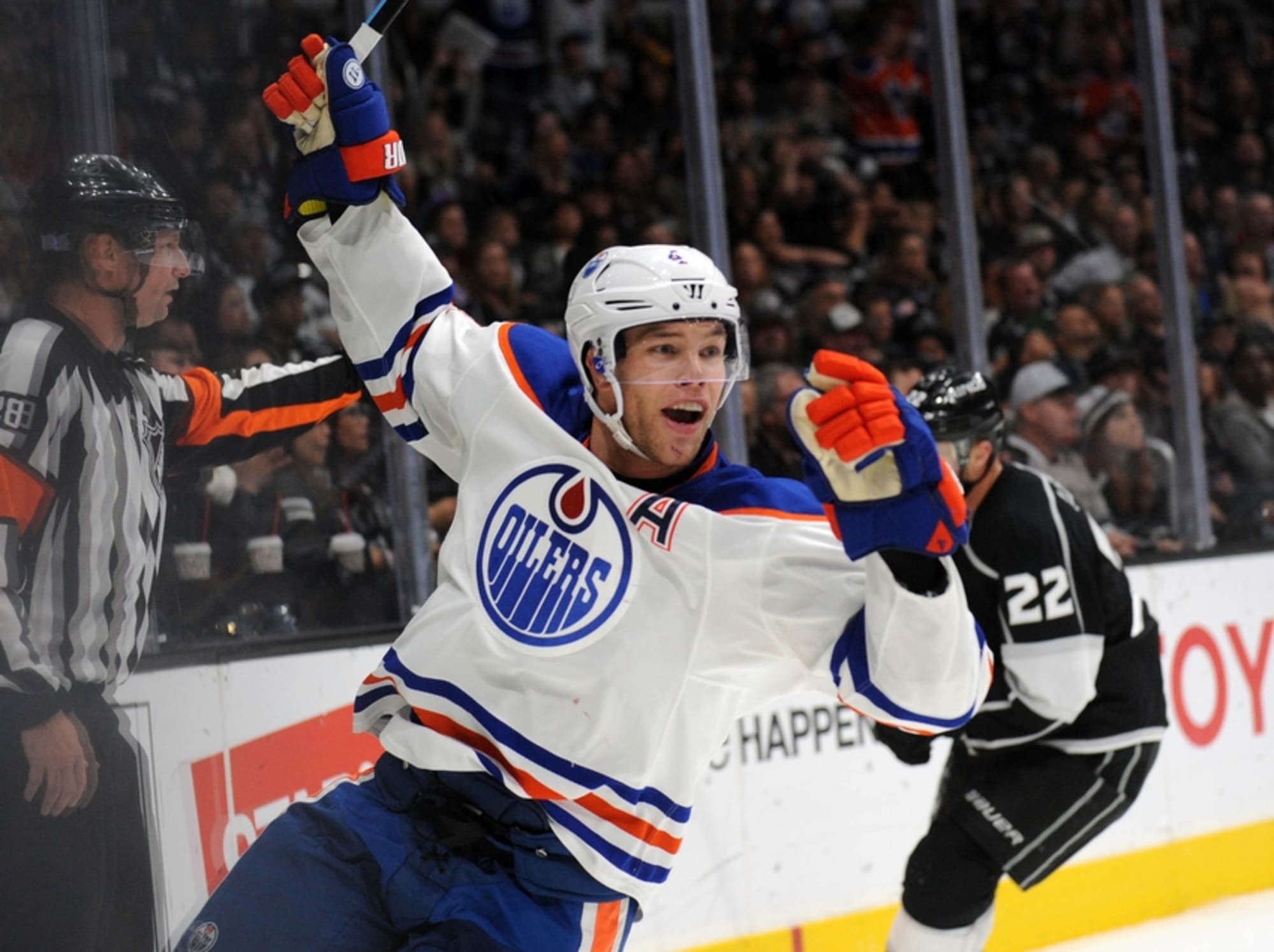 NHL Notebook: the Edmonton Oilers traded Taylor Hall for Adam