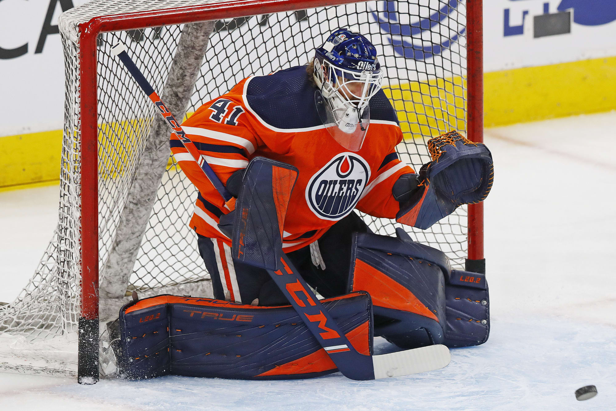 Edmonton Oilers Hockey Goalkeeper Attention Pose | 3D model