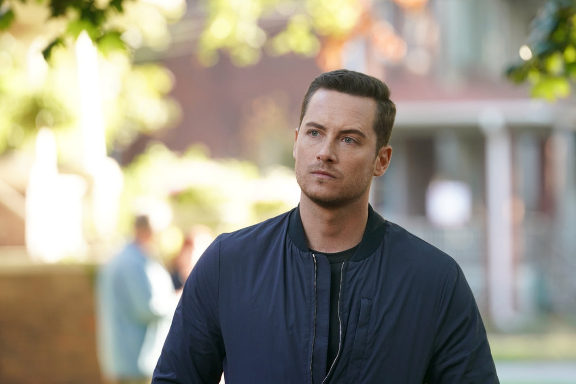 Total 37+ imagen why is jesse lee soffer leaving chicago pd