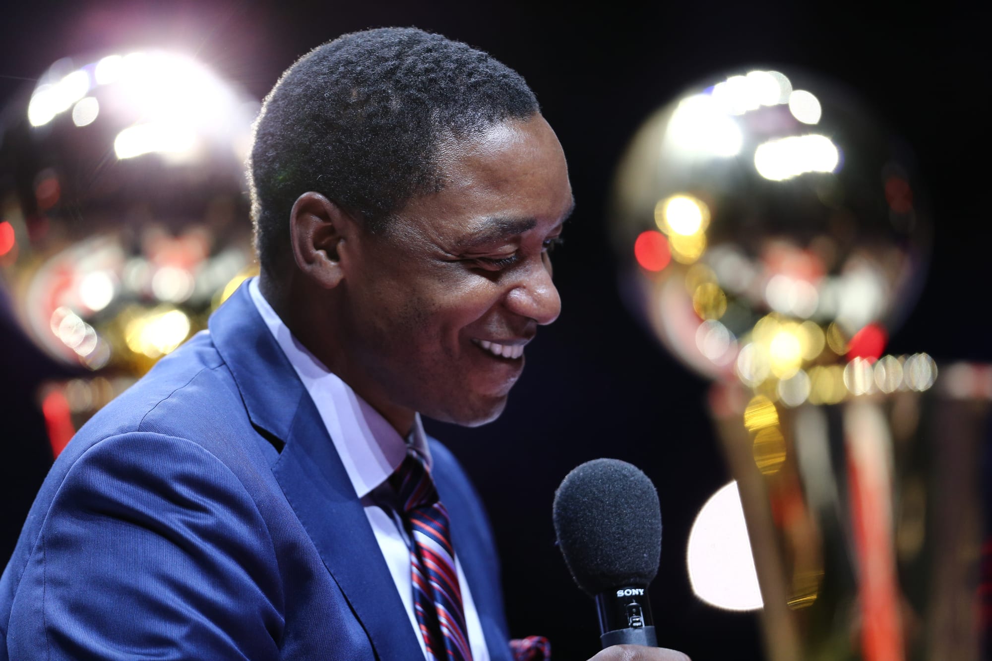 Isiah Thomas shares how Mark Aguirre sacrificed a HOF career to help the  Detroit Pistons win NBA titles, Basketball Network