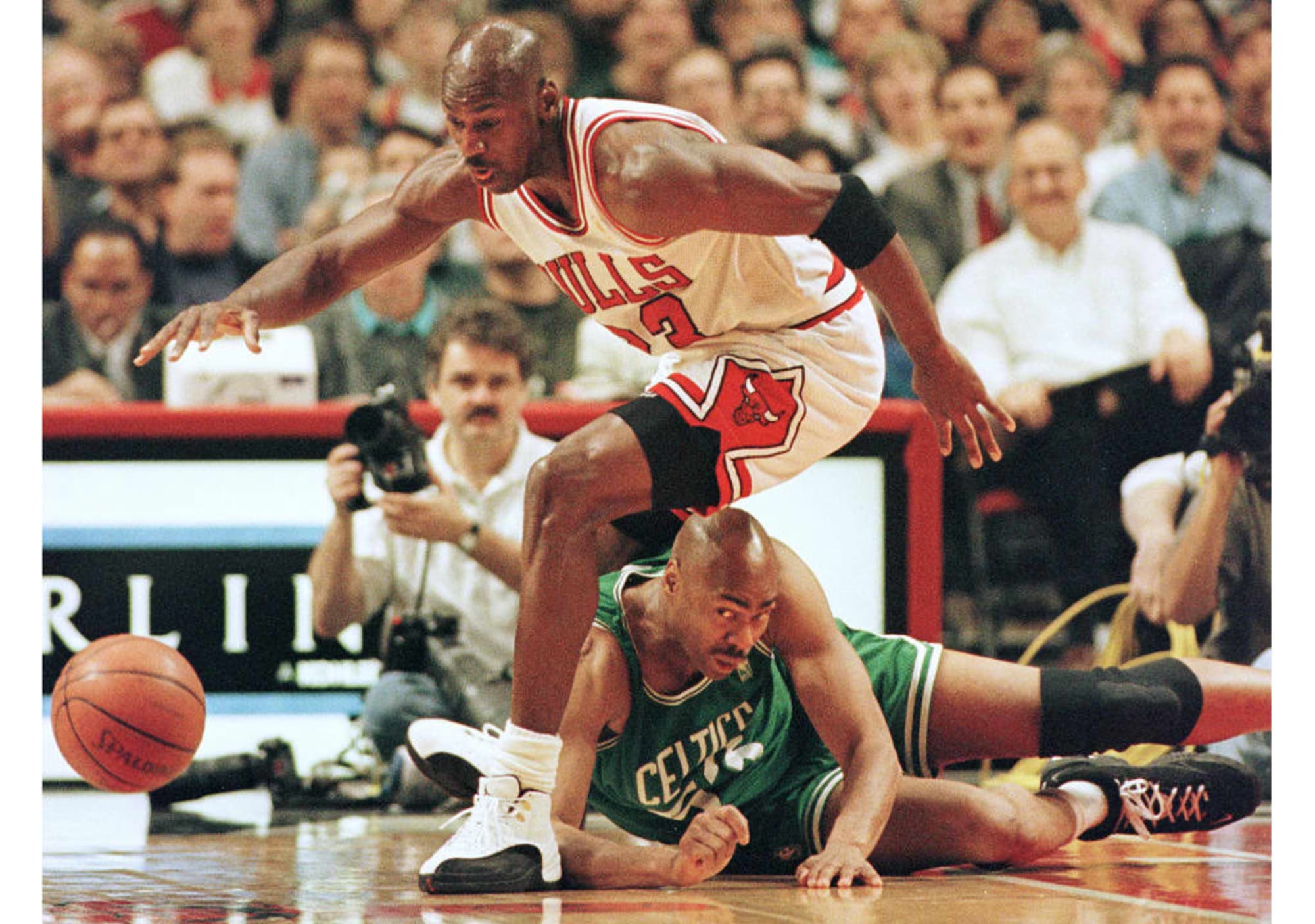 Forurenet Vant til desillusion Chicago Bulls: Michael Jordan almost went to the Celtics?