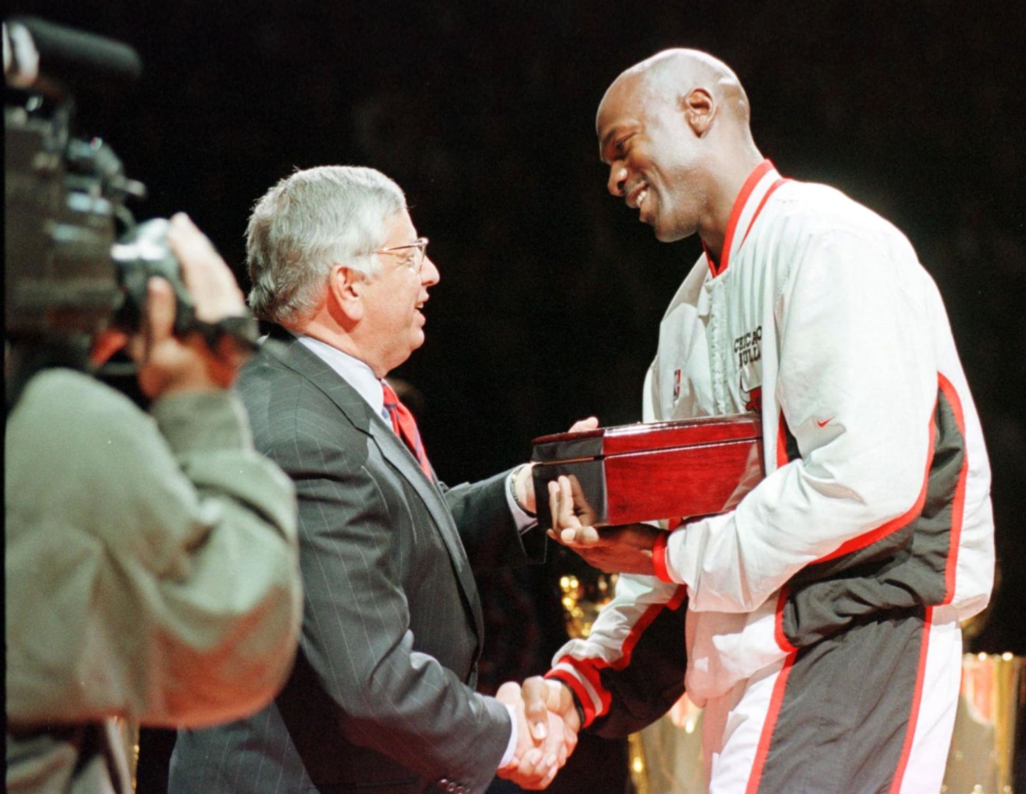 1997 Chicago Bulls NBA Champions Ring Given By Michael Jordan As A