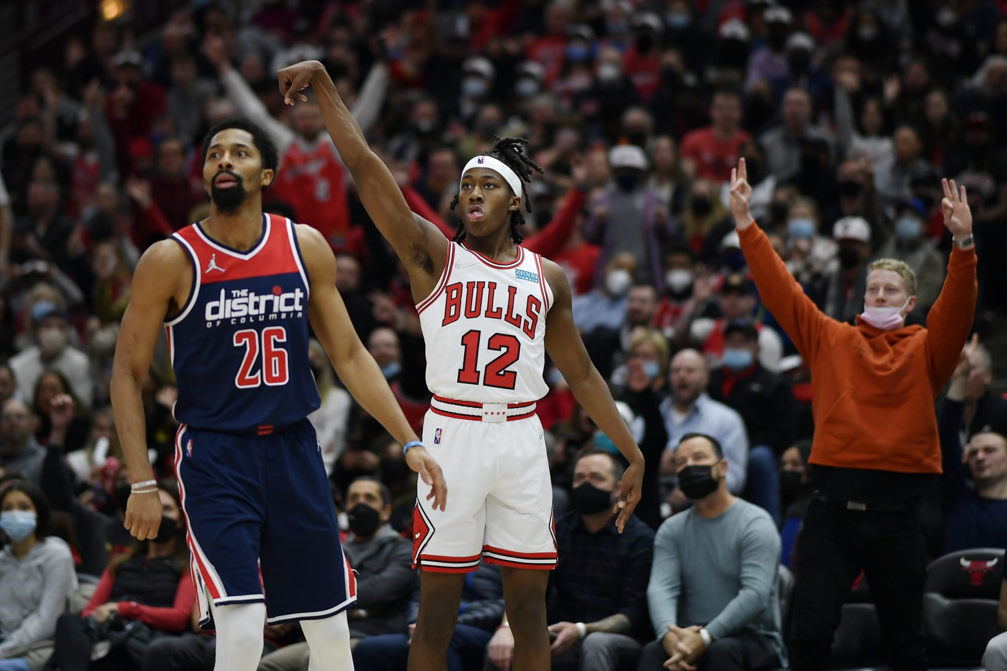 Bulls draft picks: Chicago selects Illinois G Ayo Dosunmu with 38th pick in  2021 NBA Draft - DraftKings Network