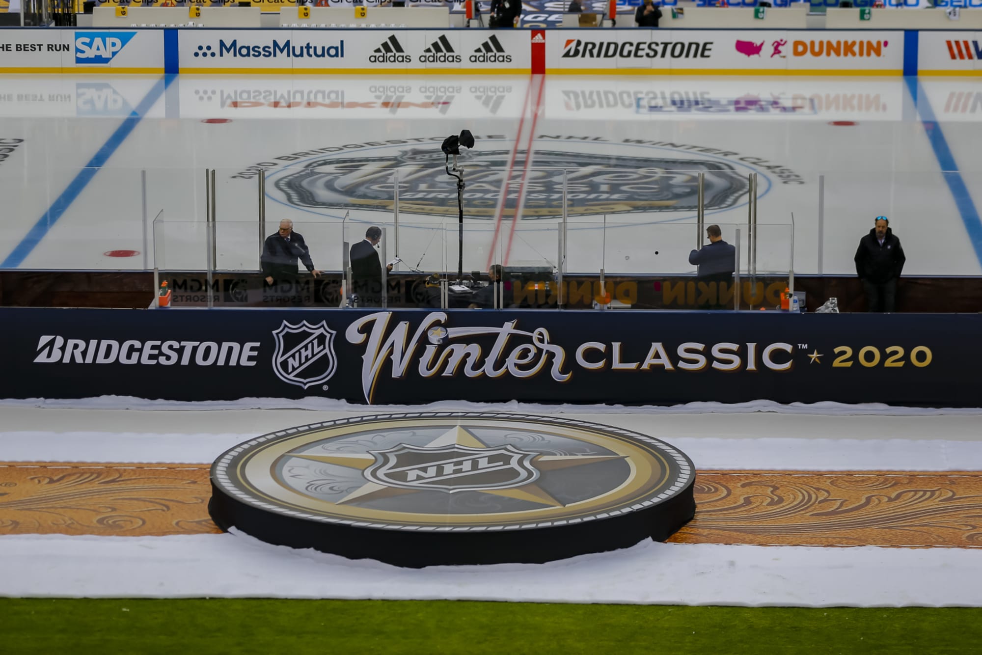 PHOTO GALLERY: 2019 Bridgestone Winter Classic - Inside Hockey