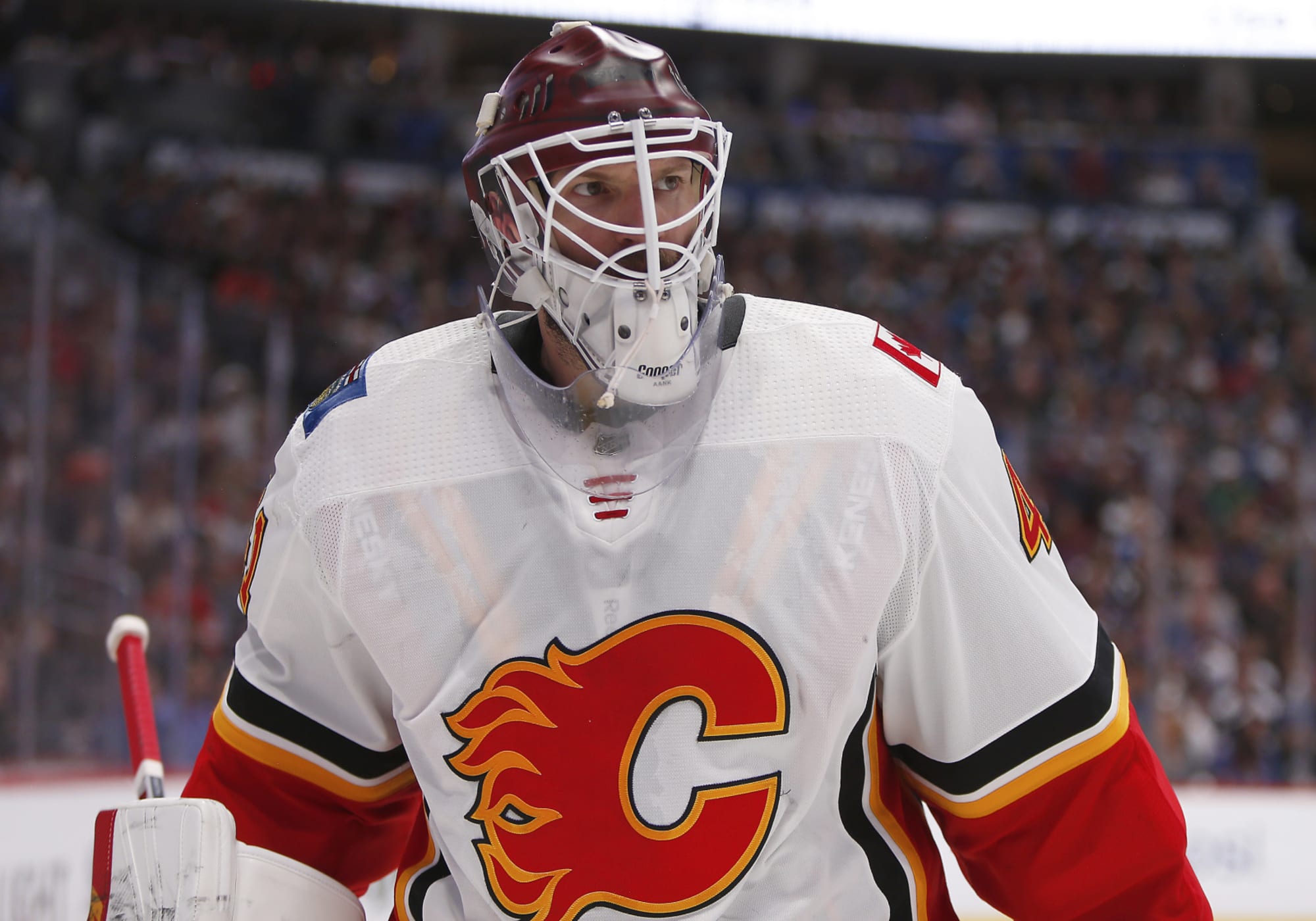 Oilers agree to two-year deal with goaltender Mike Smith