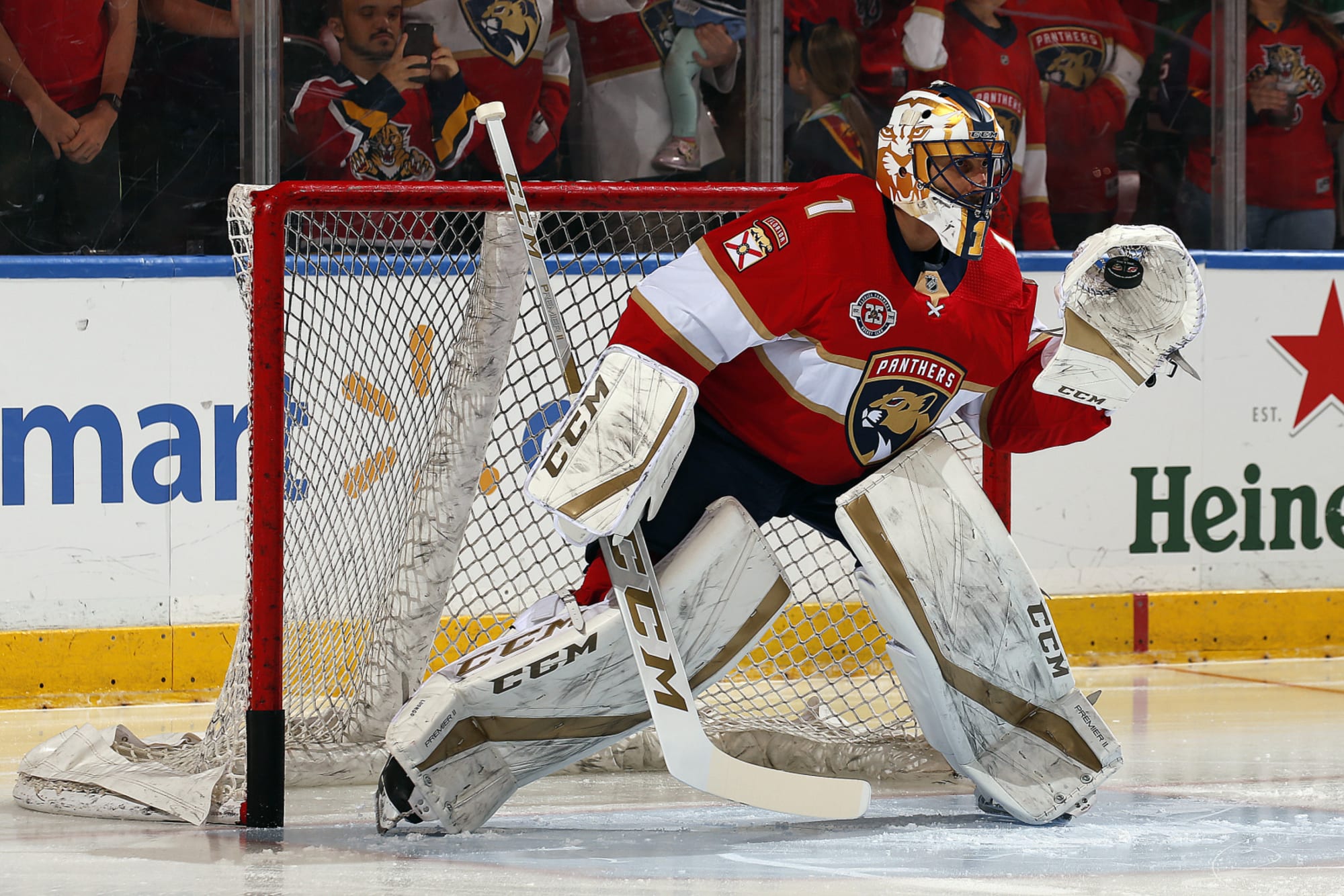 The Canucks should retire Roberto Luongo's number 1