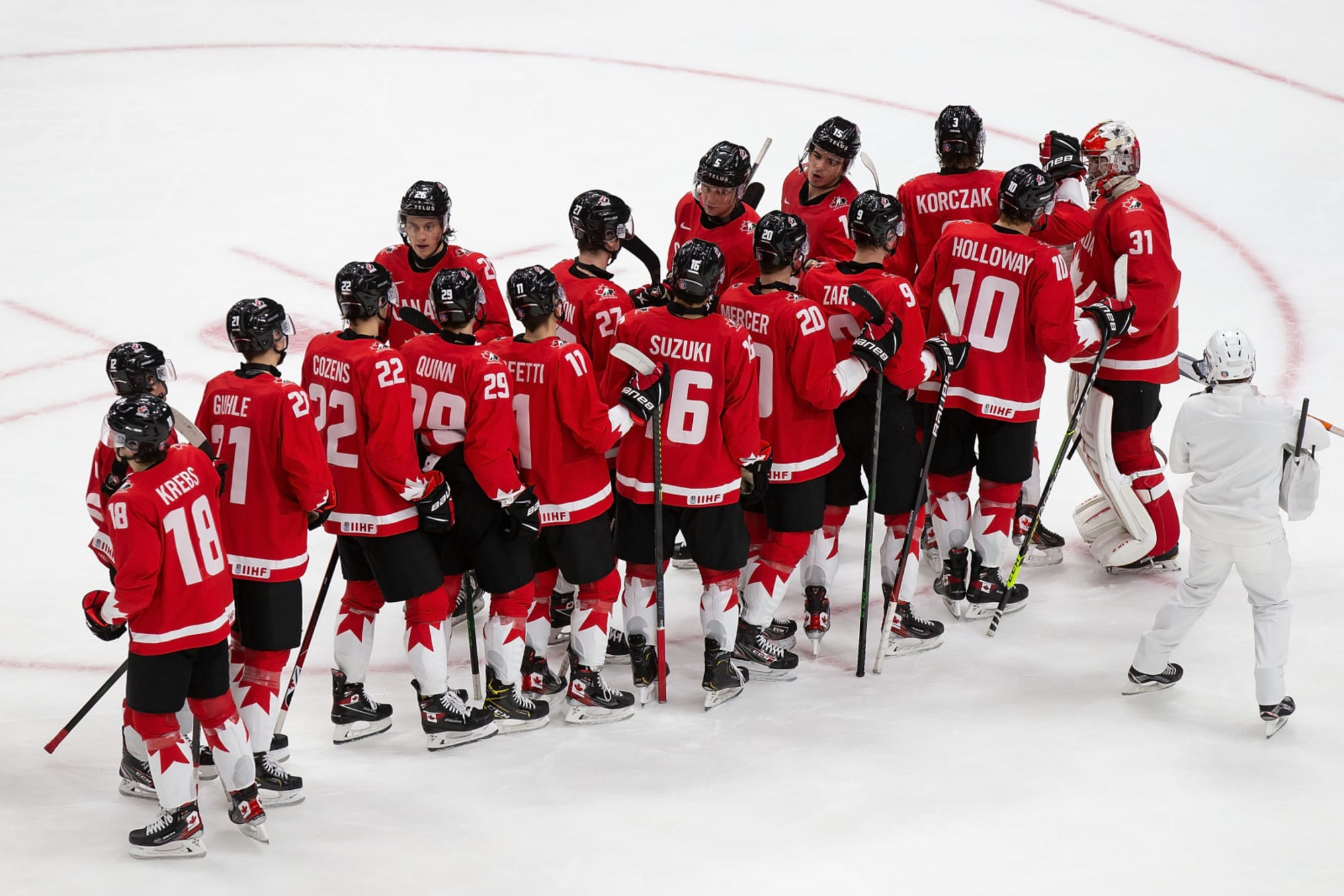 Хоккейная лига канады. Хоккей сборная Канады 2021. Сборная Канады по хоккею с шайбой 2014. Сборная Канады по хоккею с шайбой. Молодёжная сборная Канады по хоккею с шайбой.