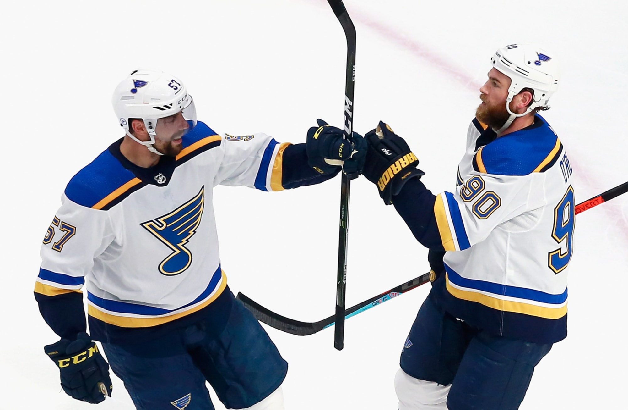 Ryan O’Reilly leads furious St. Louis Blues attack to even series at 2.