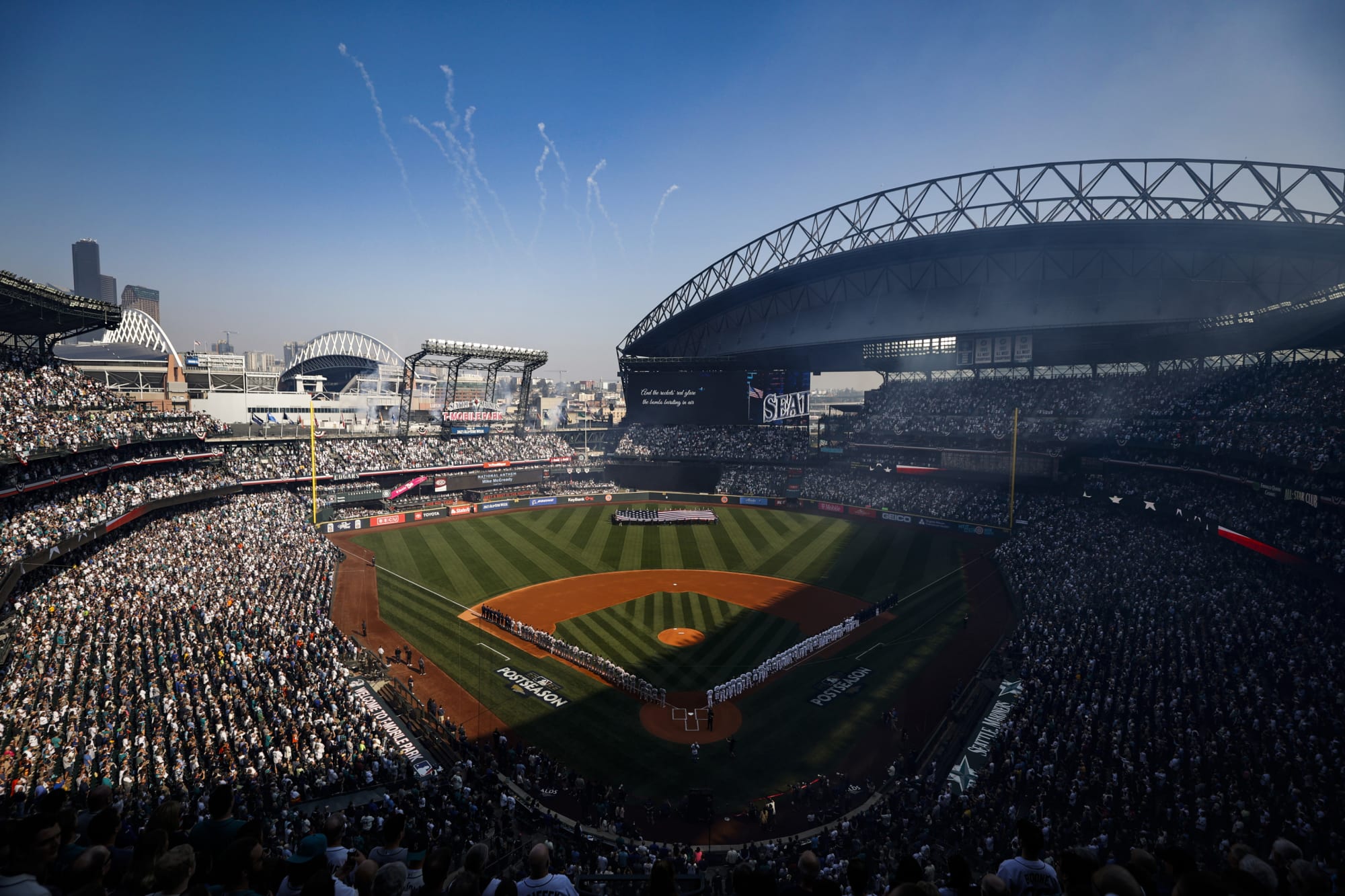 Kraken to play NHL Winter Classic at Seattle's T-Mobile Park in 2024 -  Seattle Sports