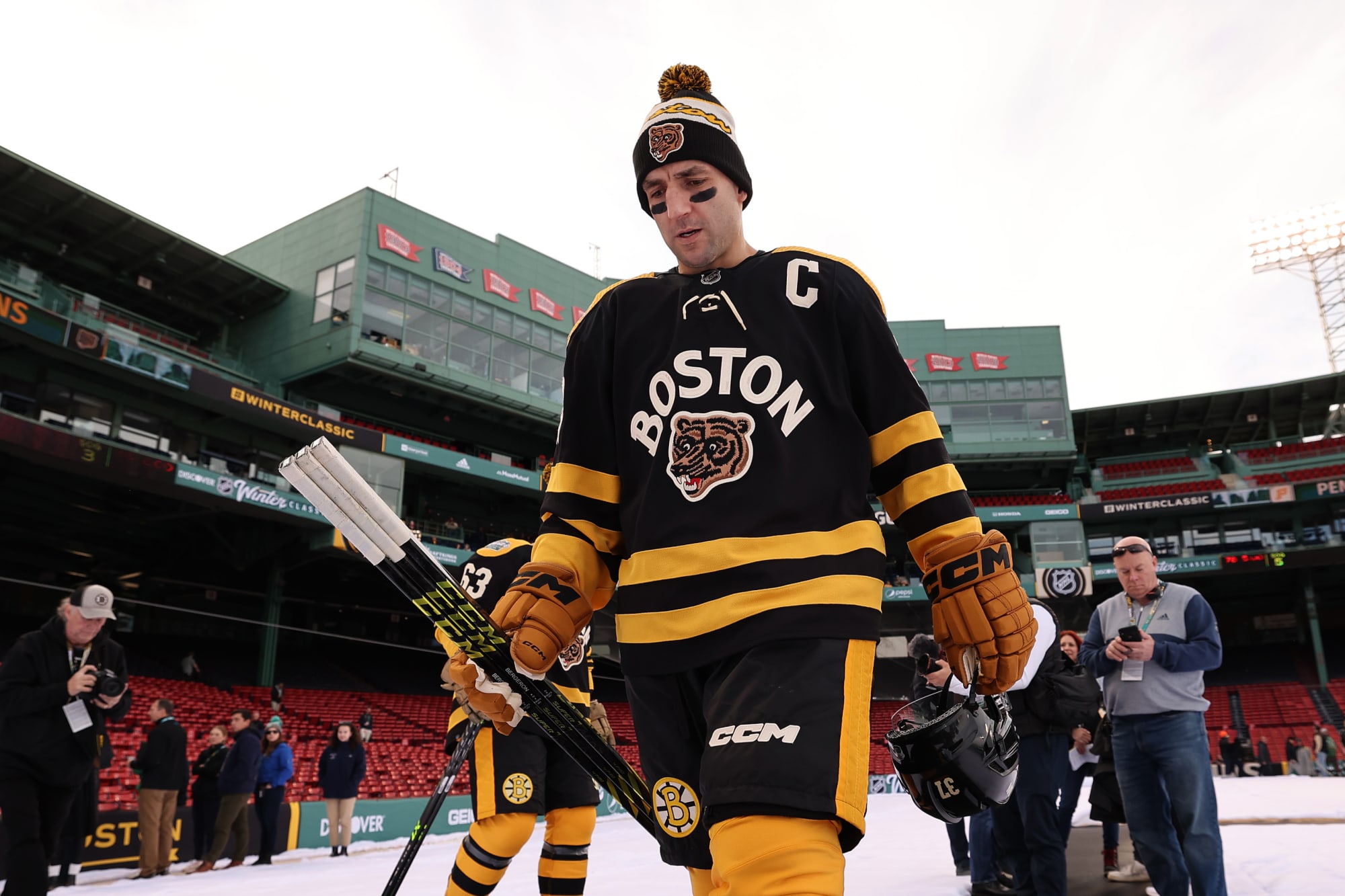 On display at Winter Classic, Bruins' David Pastrnak takes place