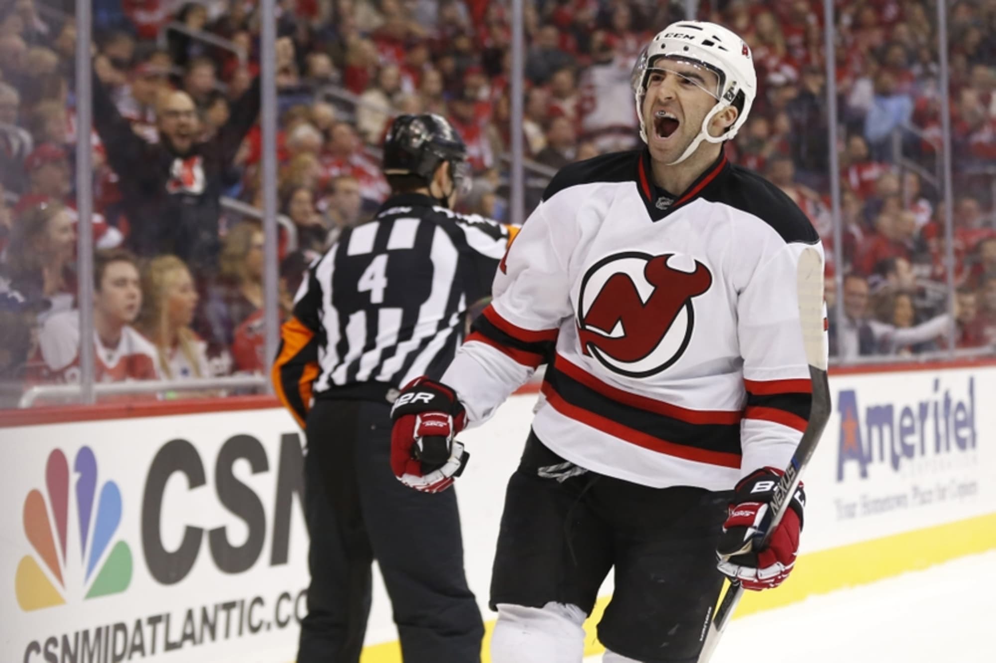 Which uniform would the New Jersey Devils wear in a Winter Classic?