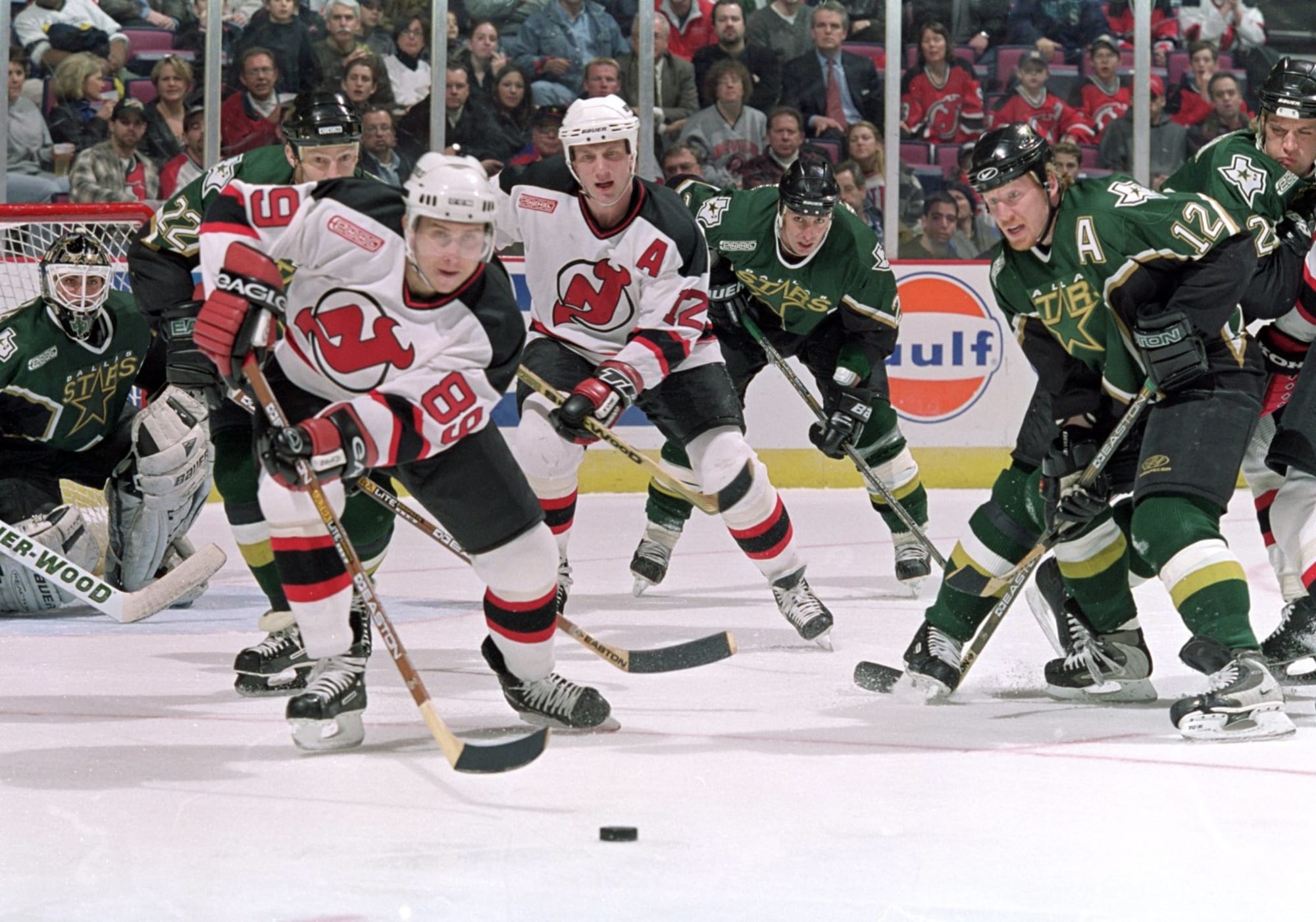 Mogilny not headed to the Hockey Hall of Fame this year