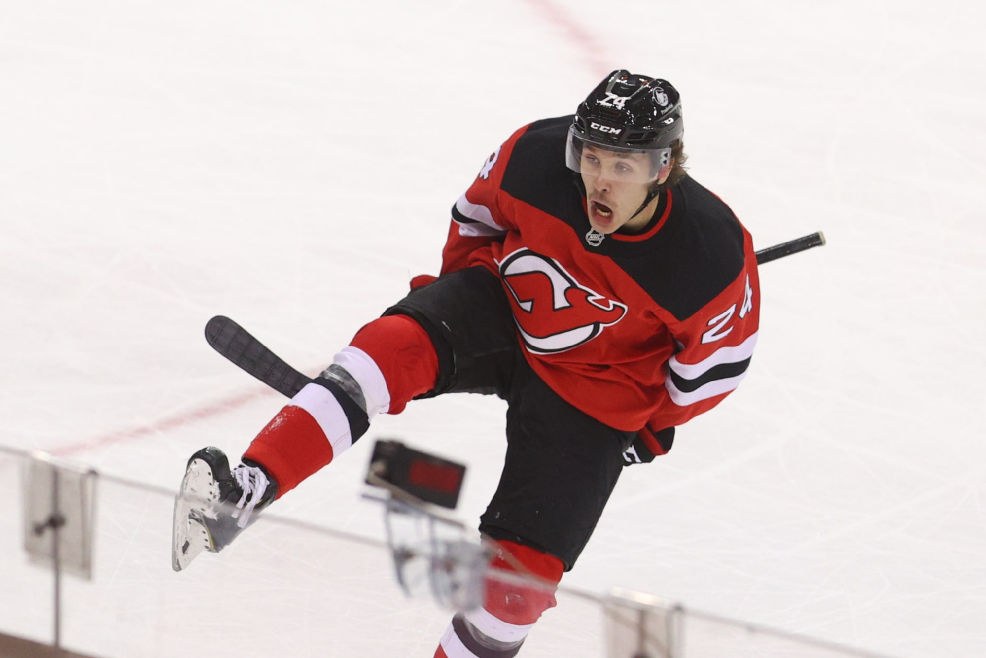 New Jersey Devils: Ty Smith's Calder Trophy hype is legit