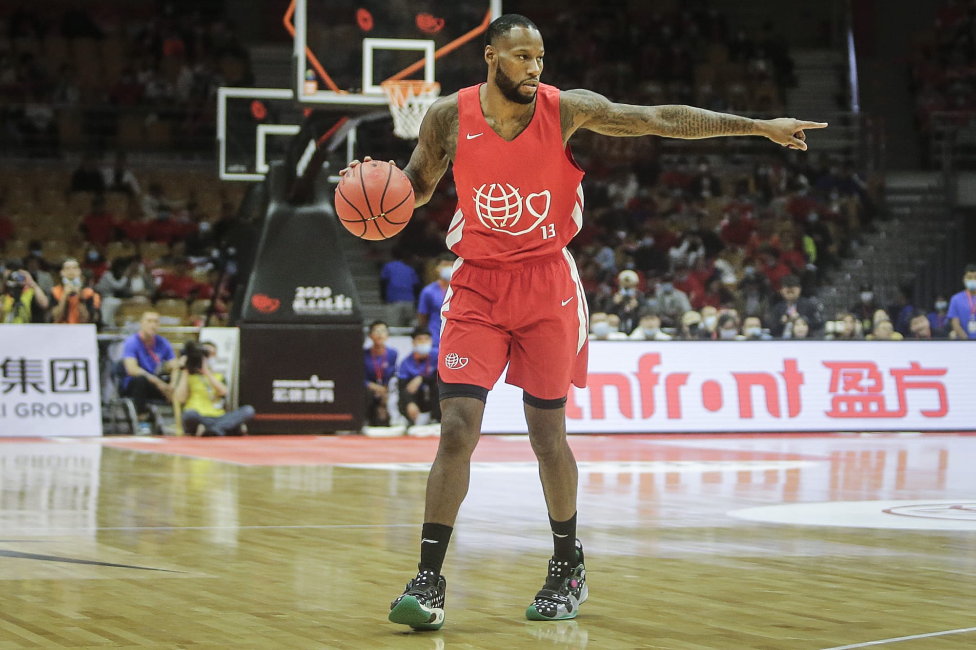 Chinese Basketball Fans Yell Racial Slurs at Ex-NBA Player Sonny Weems