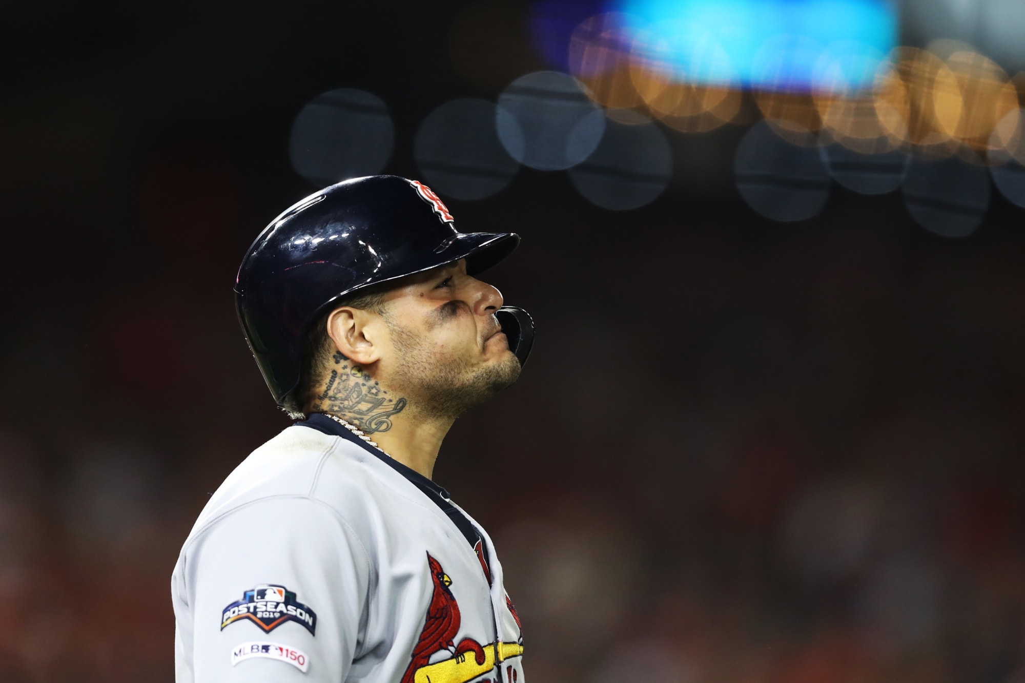 St. Louis Cardinals: Should the team resign Yadier Molina?
