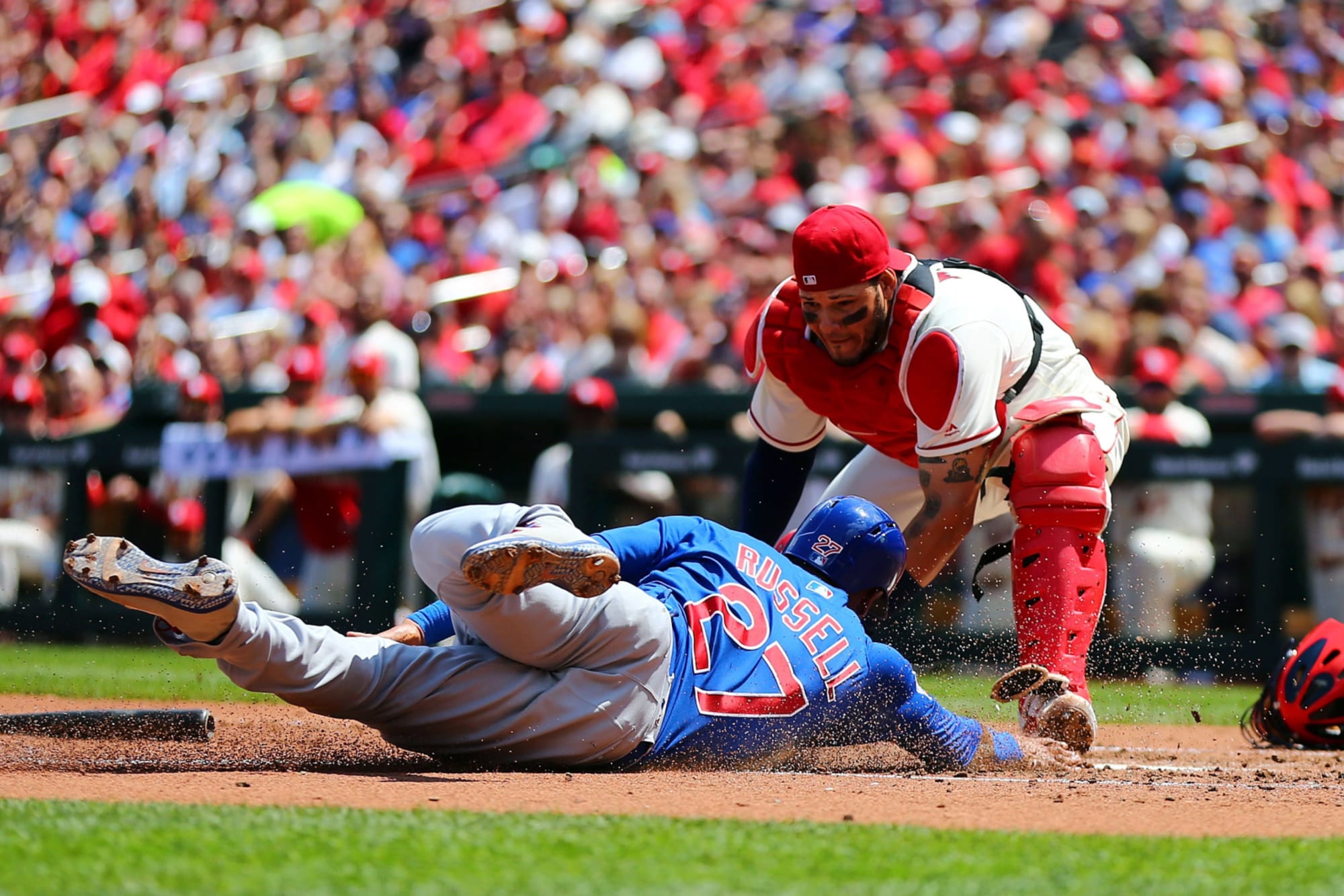 St. Louis Cardinals: Yadier Molina to miss a month
