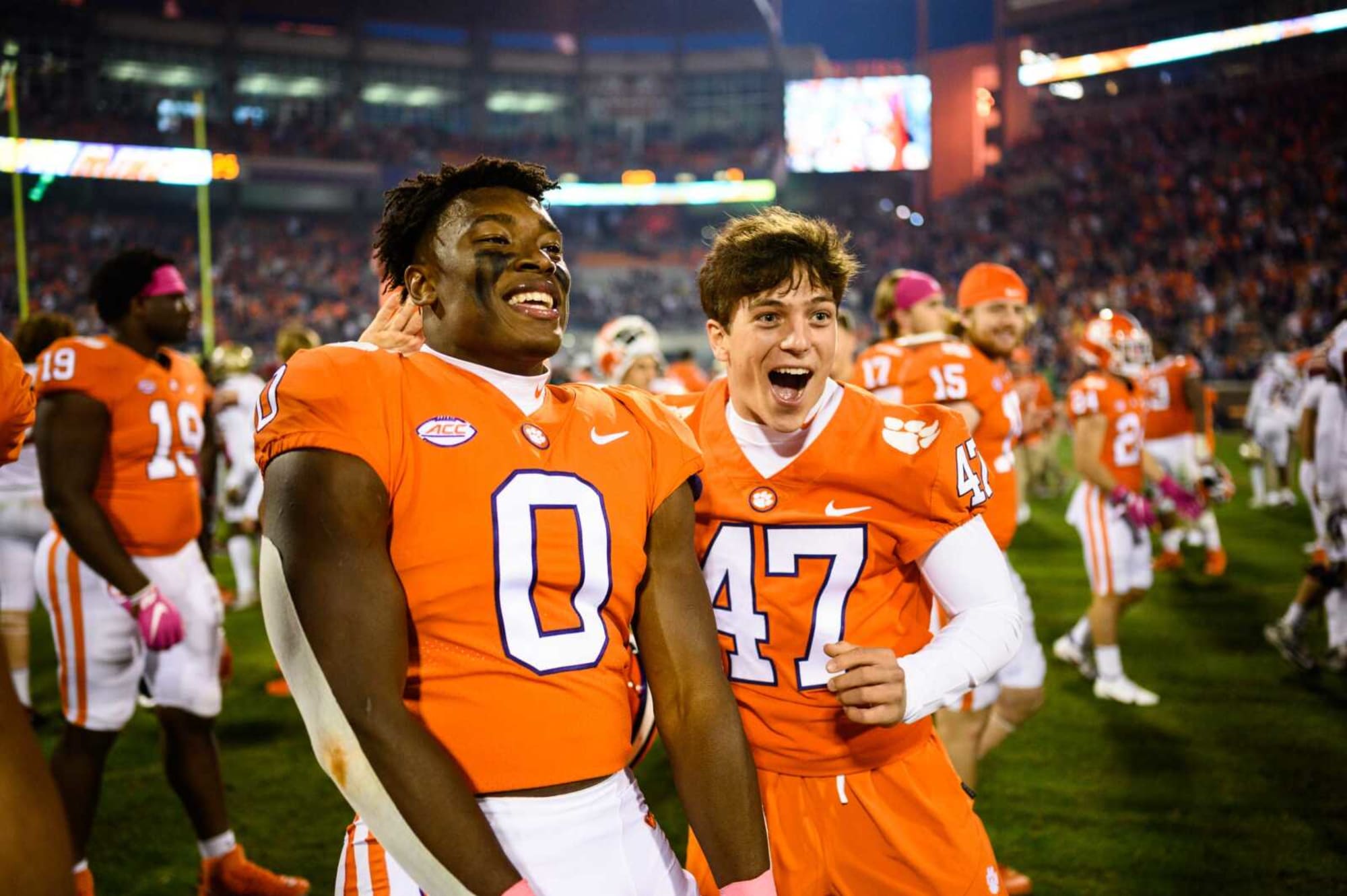 Clemson football trolls brilliantly with Tweet about betting odds - Rubbing the Rock